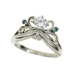 Vintage K.uno Platinum Princess Tiara 0.30 Carat Diamond Side Diamonds Alexandrite Ring