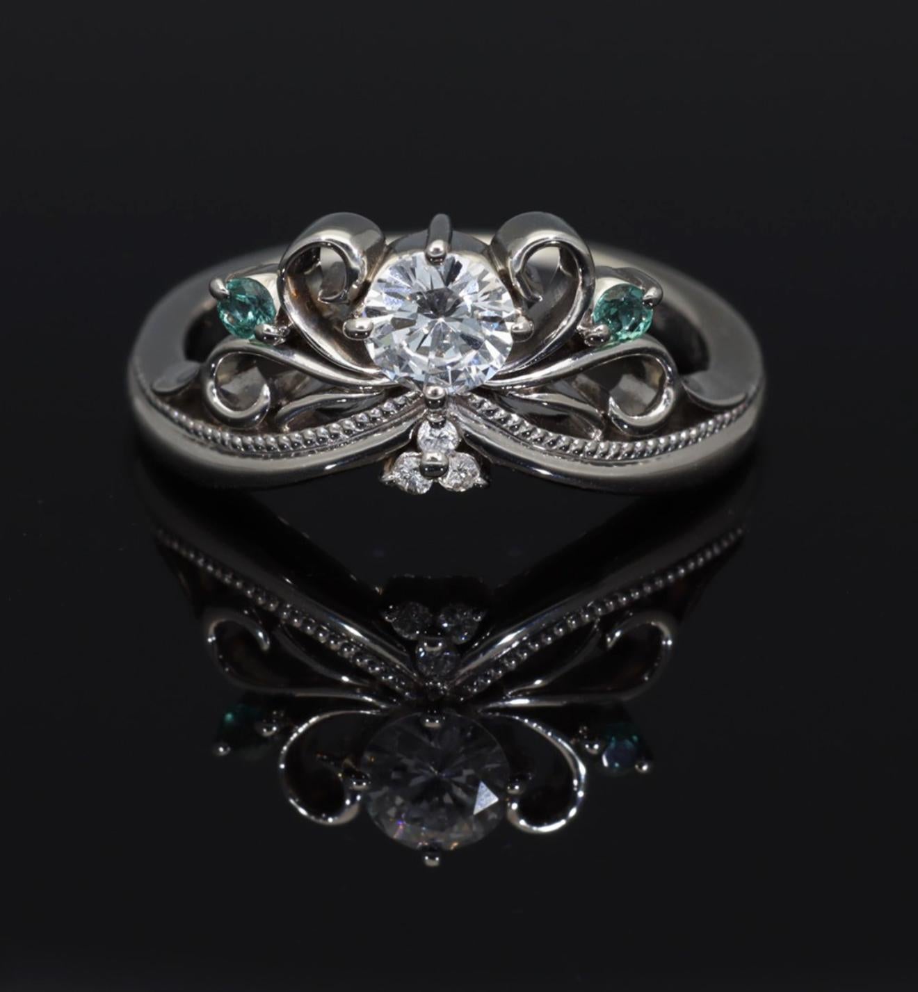 K.uno Princess Tiara Diamond 0,30ct D-VS1-GD Diamante laterale 0,03ct Anello in platino in vendita 6