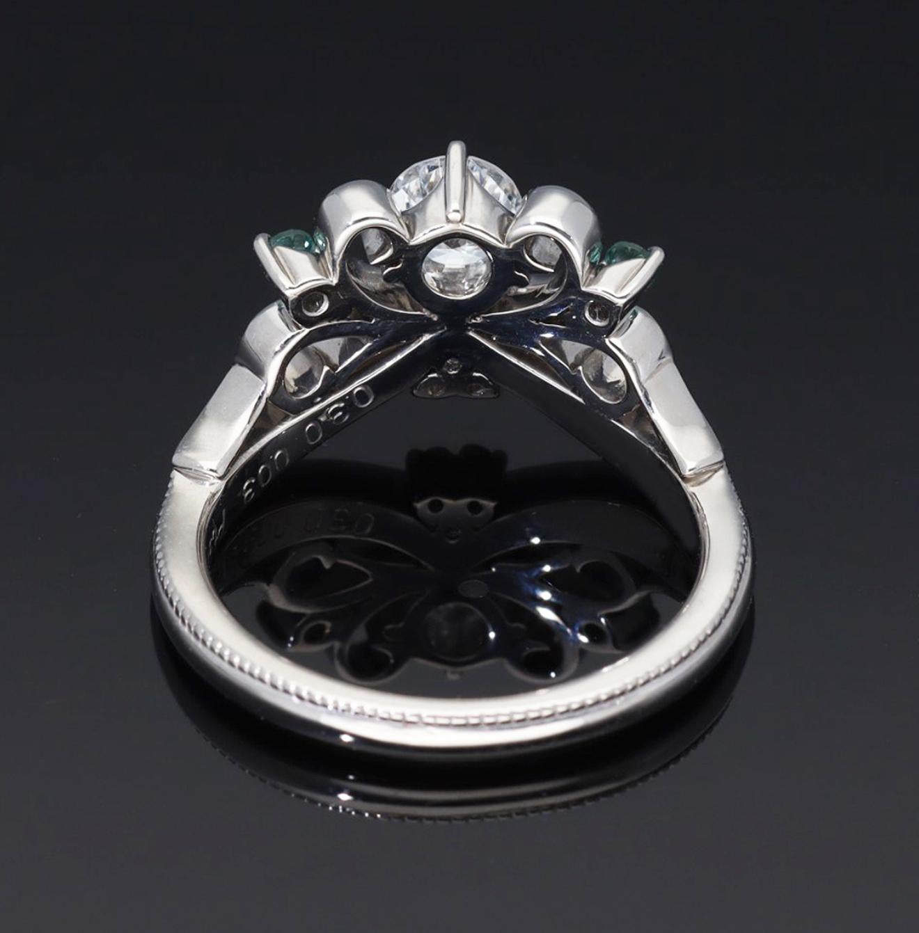 K.uno Princess Tiara Diamond 0,30ct D-VS1-GD Diamante laterale 0,03ct Anello in platino in vendita 7