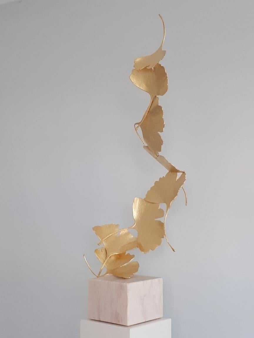 8 Golden Gingko Leaves - Cast Brass 24k Gilded sculpture on white marble base - Contemporary Sculpture by Kuno Vollet