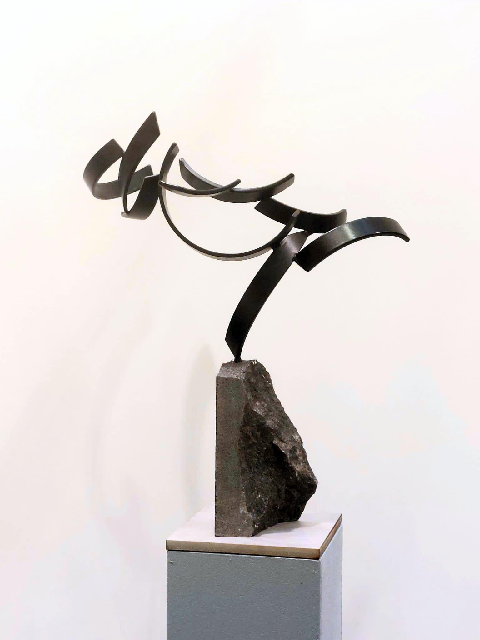 Aiming Up di Kuno Vollet Scultura contemporanea in acciaio per interni o esterni in vendita 1
