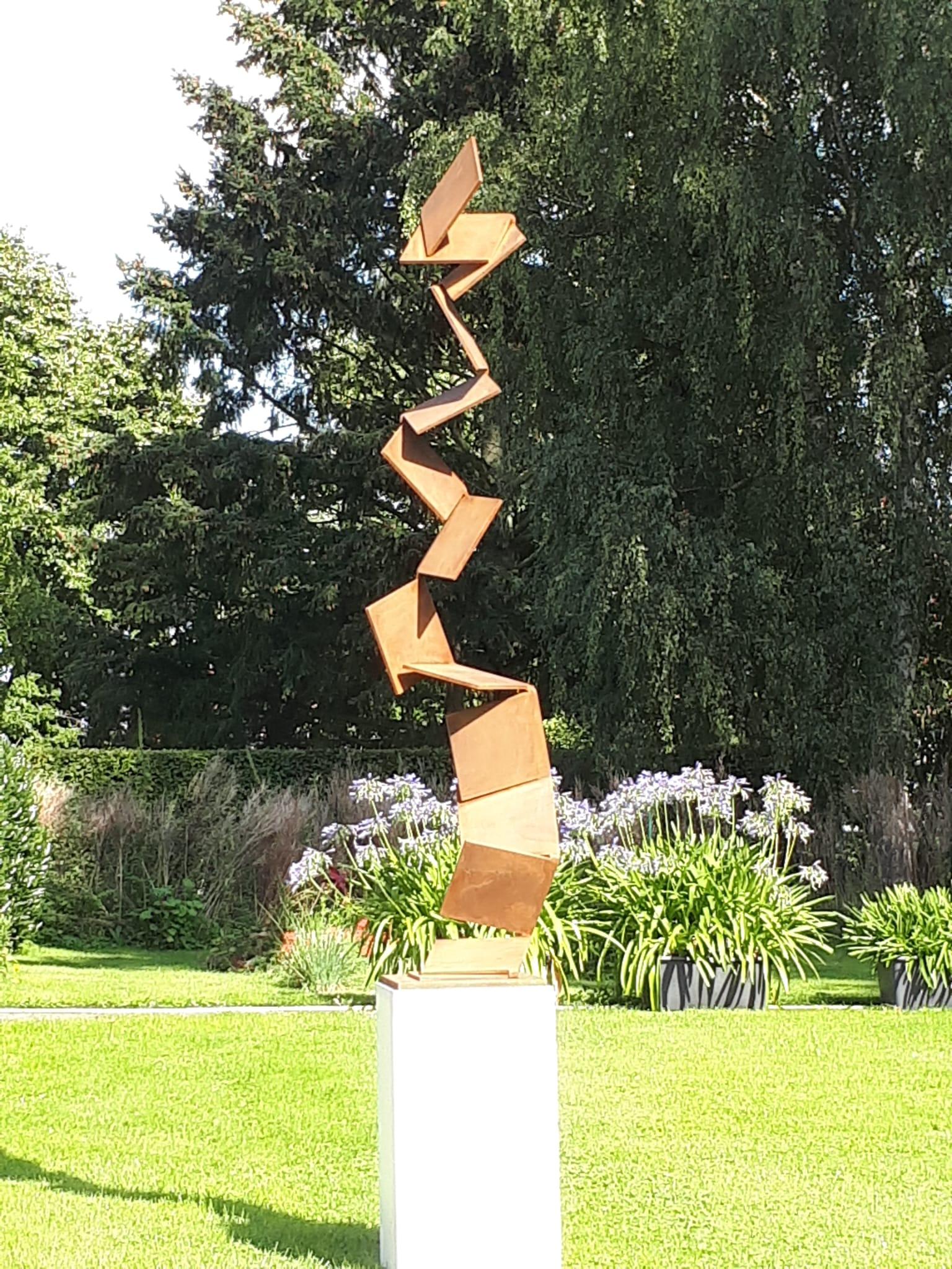 Aspiring Path by Kuno Vollet - Contemporary Rusted Steel sculpture for Outdoors  For Sale 2