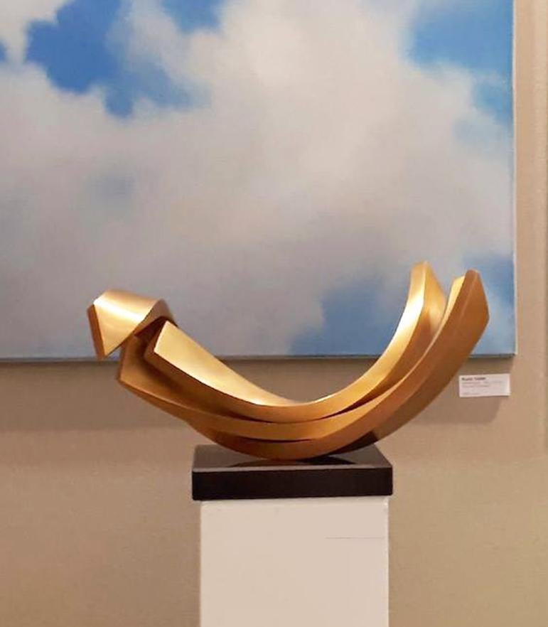 Balance by Kuno Vollet - Contemporary elegant Golden polished Bronze sculpture 4