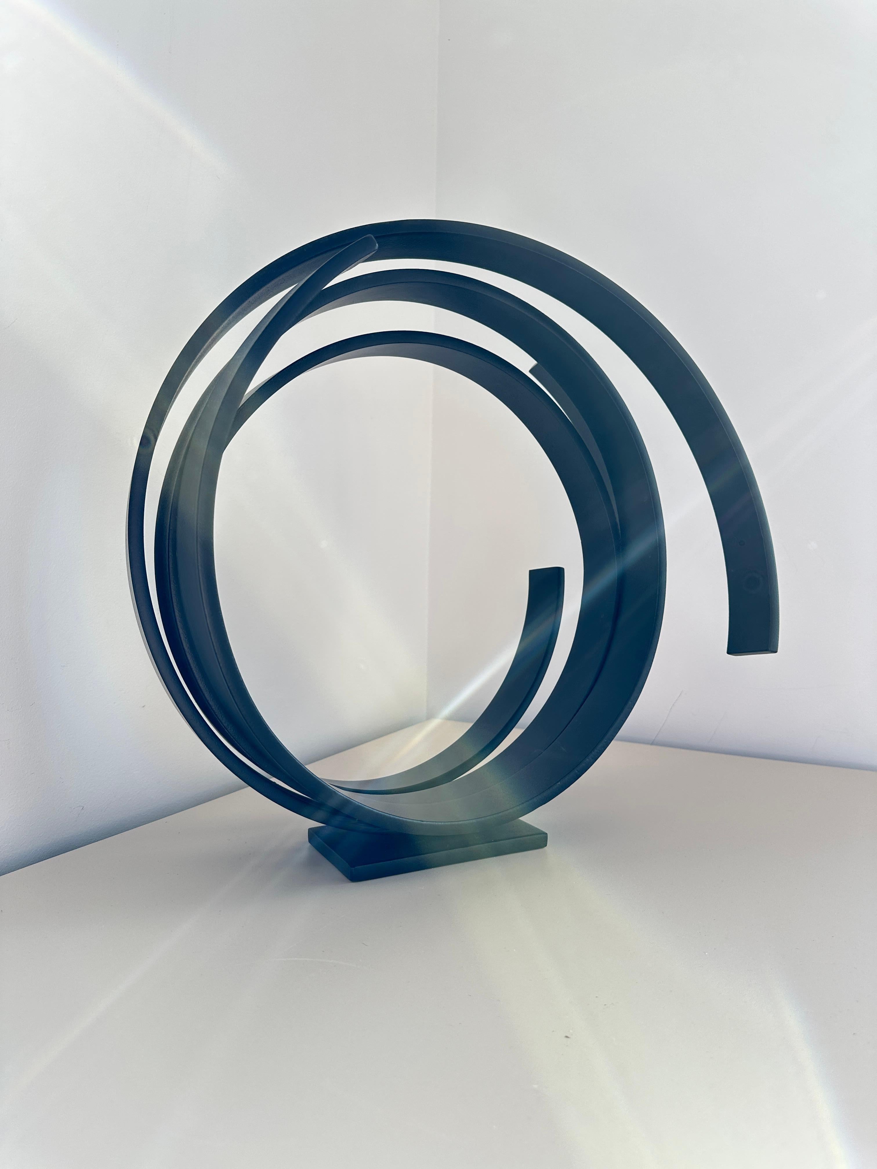 Órbita negra de Kuno Vollet - Escultura orbital redonda contemporánea de gran tamaño en venta 3