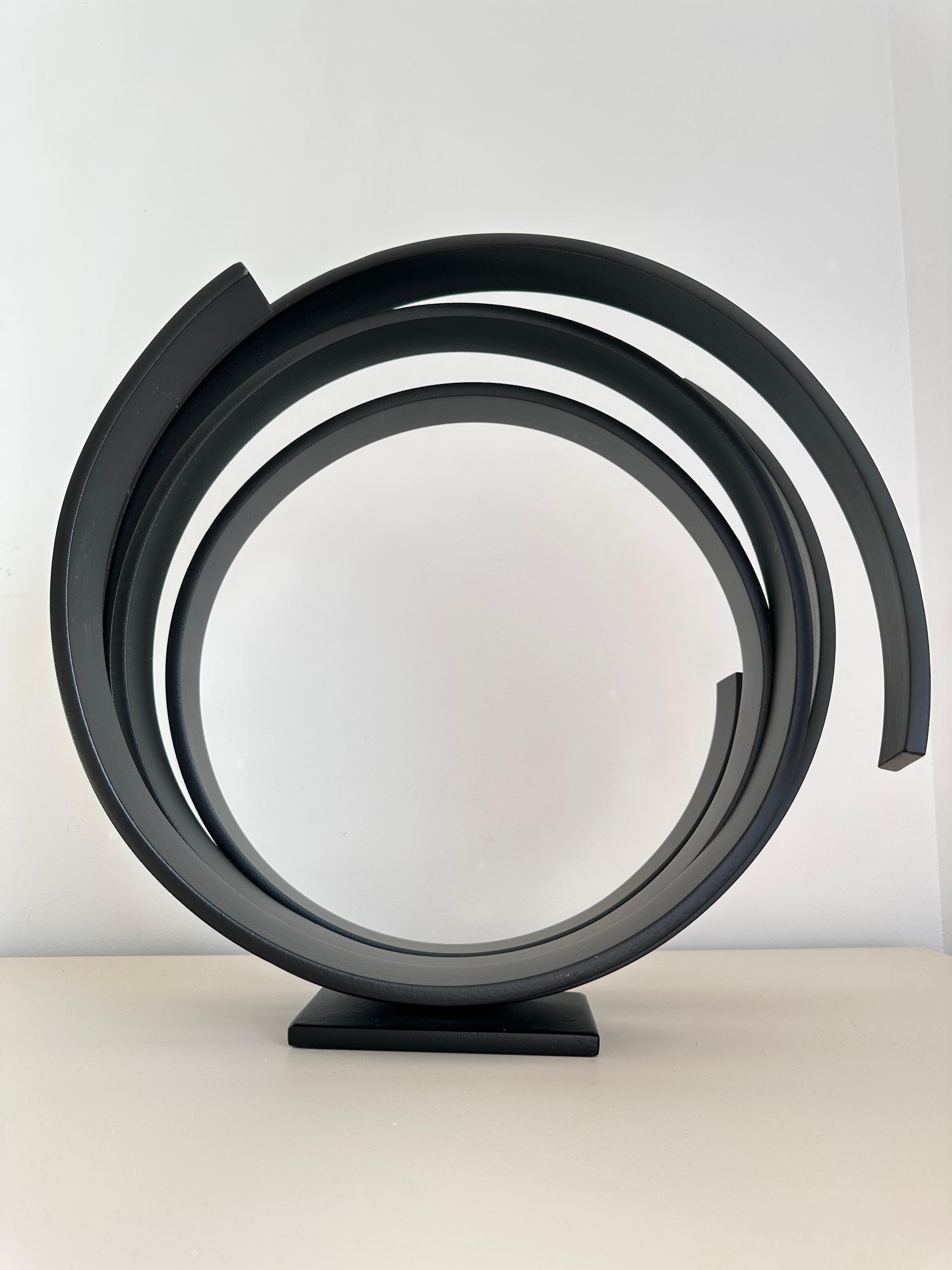 Órbita negra de Kuno Vollet - Escultura orbital redonda contemporánea de gran tamaño en venta 5