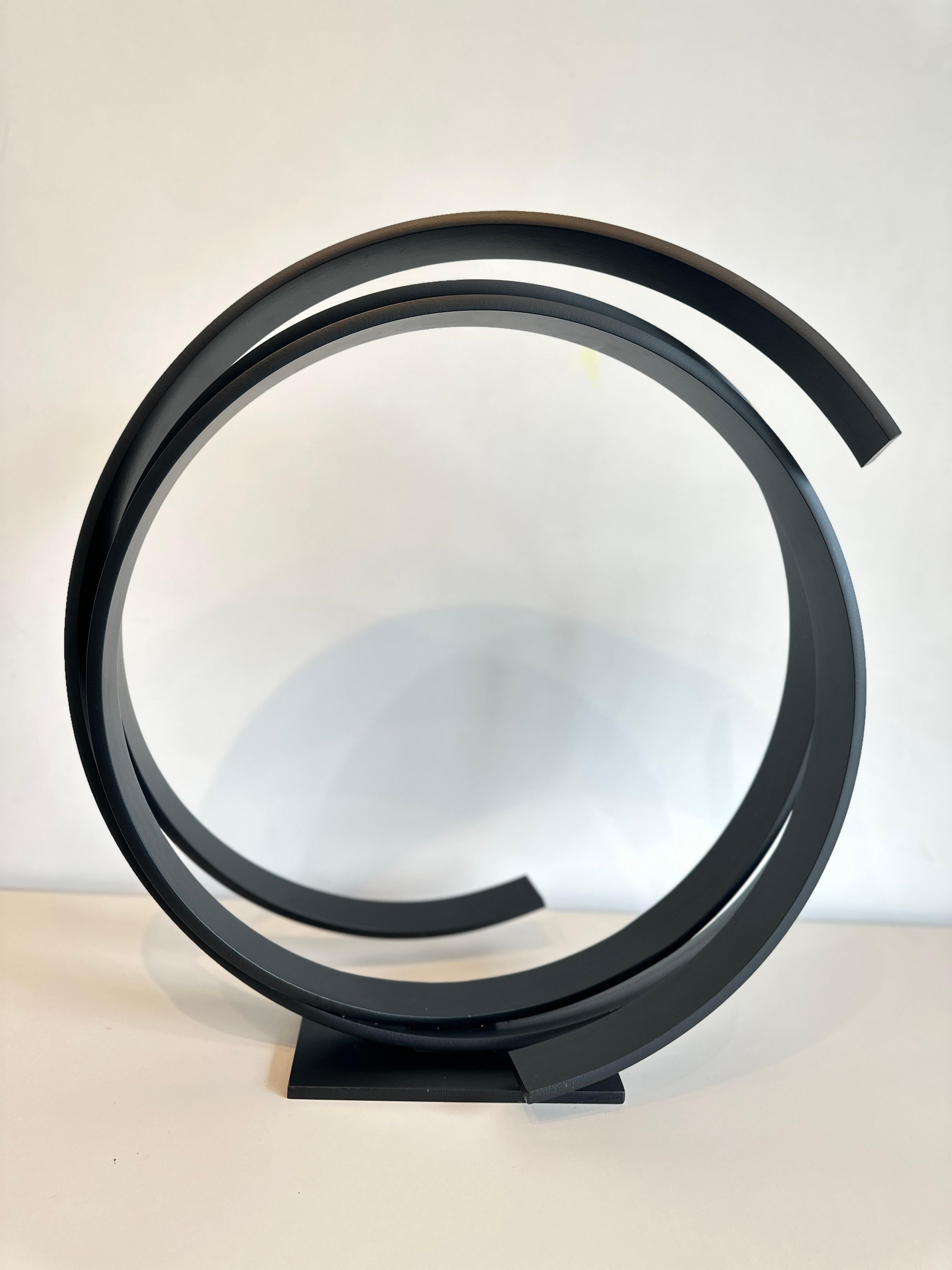 Órbita negra de Kuno Vollet - Escultura orbital redonda contemporánea de gran tamaño en venta 7
