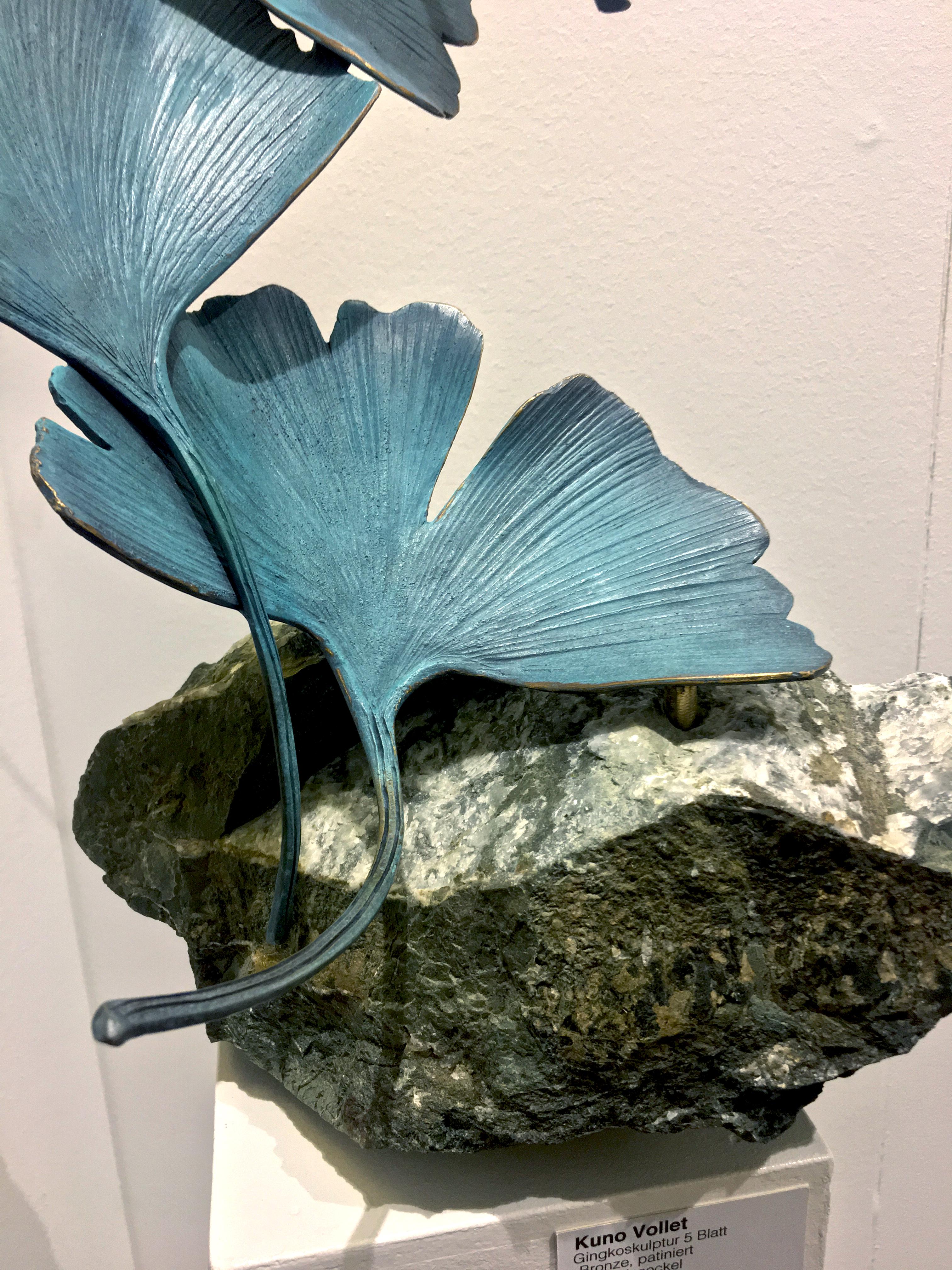 Blue Gingko by Kuno Vollet - Contemporary bronze sculpture on rough granite base For Sale 5