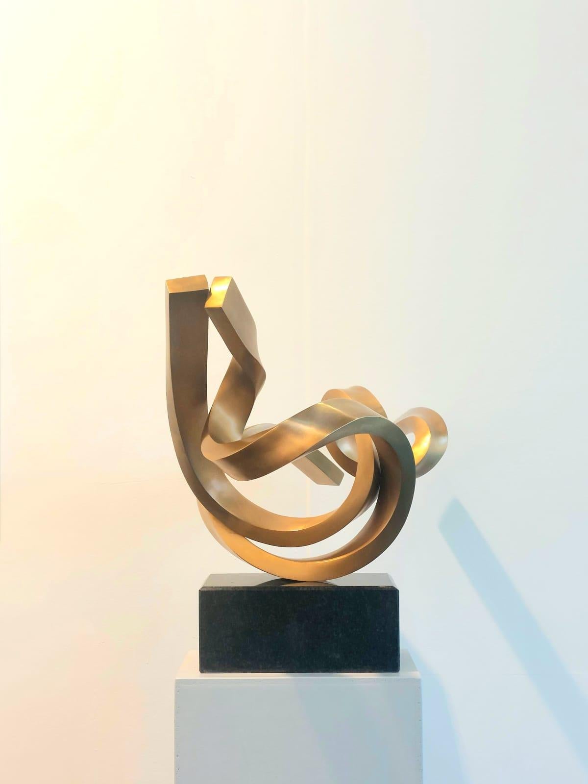 Dancing Elements by Kuno Vollet - Gold polished Bronze Sculpture Granite Base For Sale 3