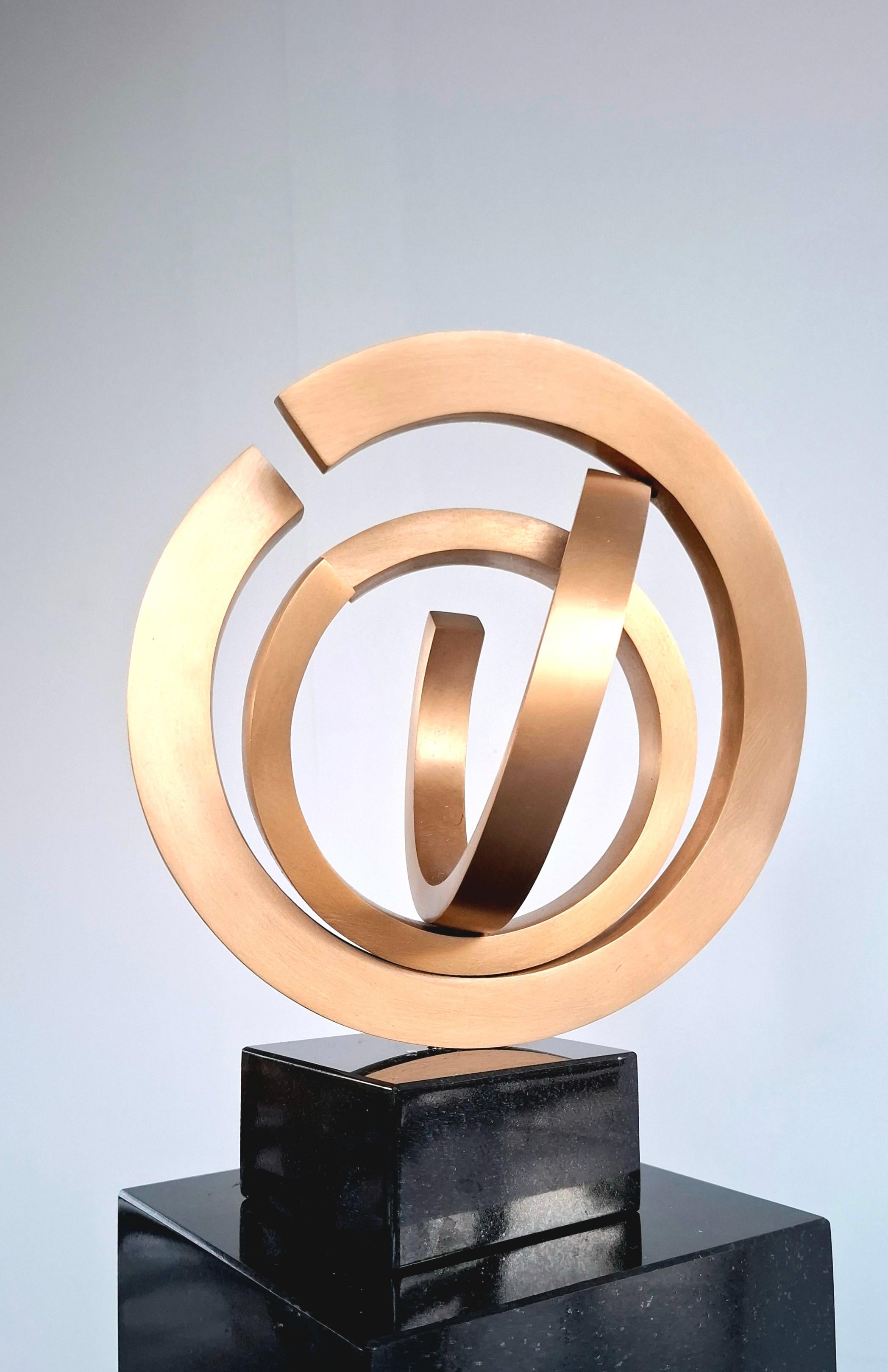 Artist: Kuno Vollet

Materials: Bronze, black granite base

Size: 24 x 24 cm base: 10x 10x5cm

_______________________________________________________________________

This elegant original cast bronze sculpture by German artist Kuno Vollet brings