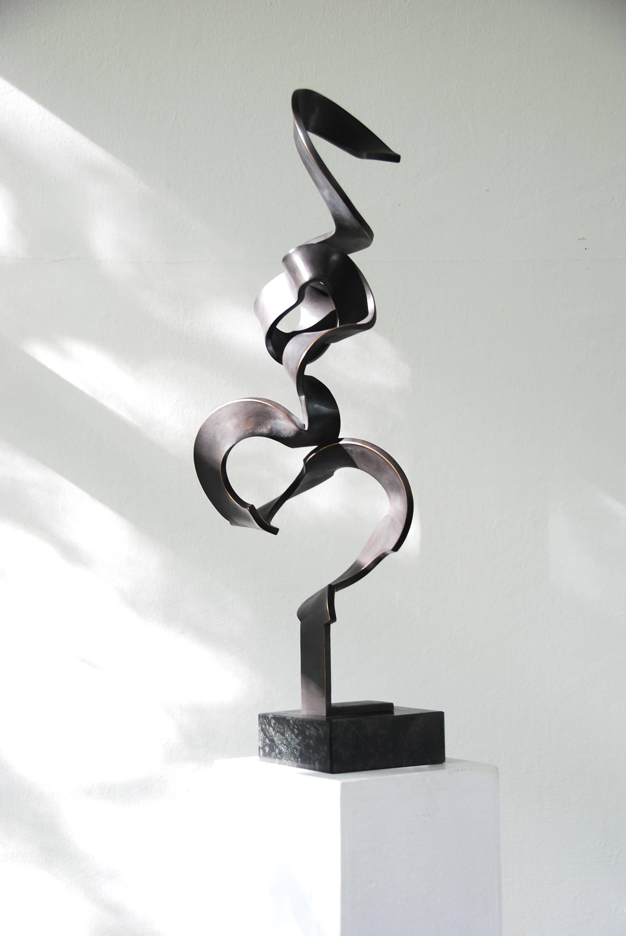 High Schwerelos by Kuno Vollet - Tall Contemporary Black bronze sculpture For Sale 2