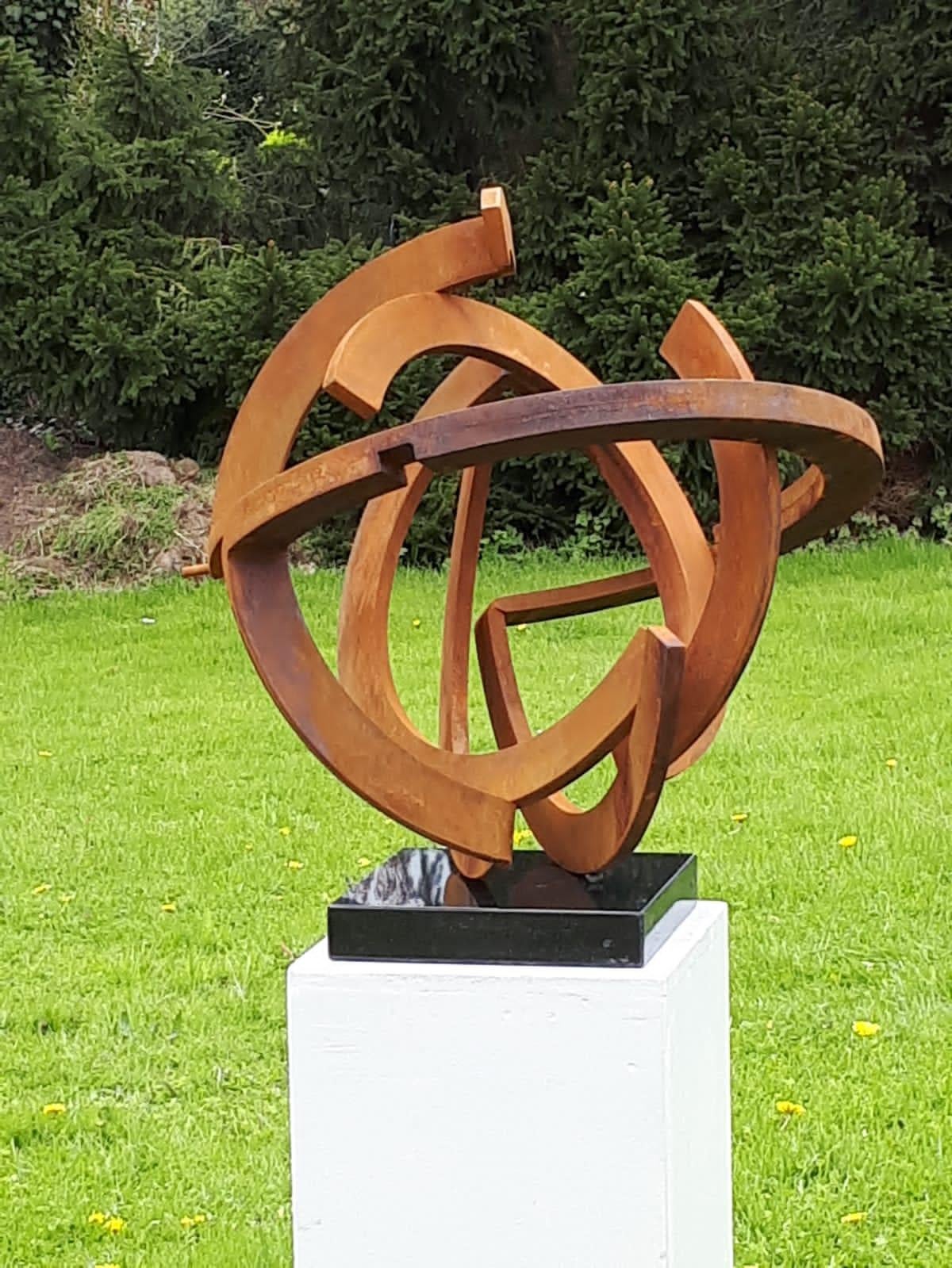 contemporary steel sculpture