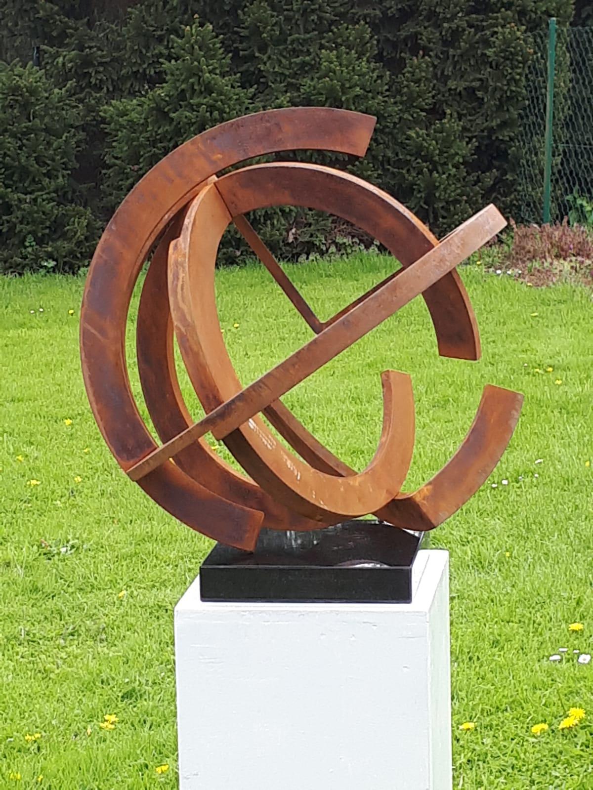 Infinite Steel by Kuno Vollet - Contemporary Circular Steel sculpture  For Sale 1