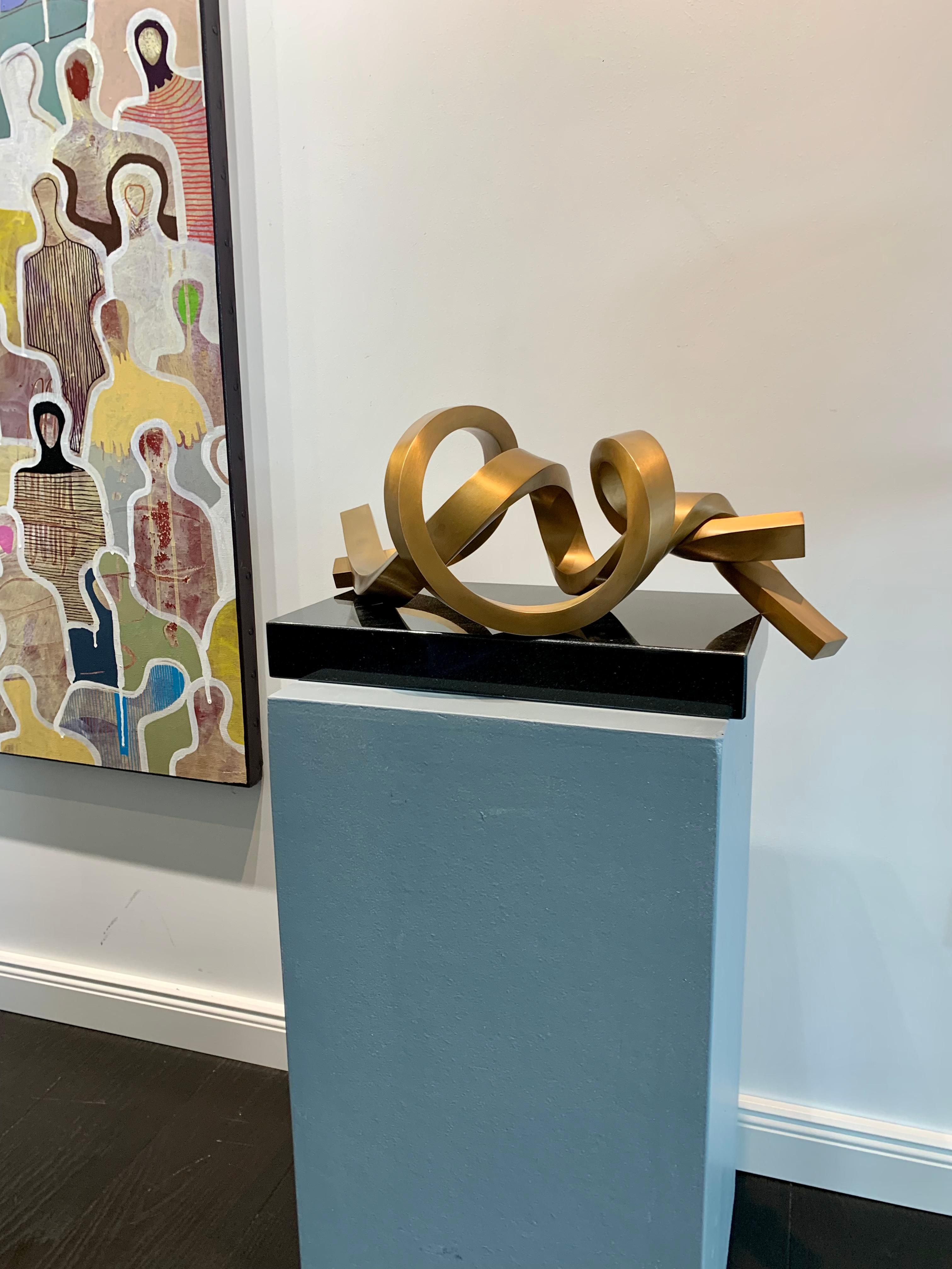 Infinitum by Kuno Vollet -Contemporary Abstract Gold Bronze sculpture For Sale 3
