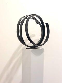 Large Black Orbit by Kuno Vollet - Große zeitgenössische runde Orbit-Skulptur 