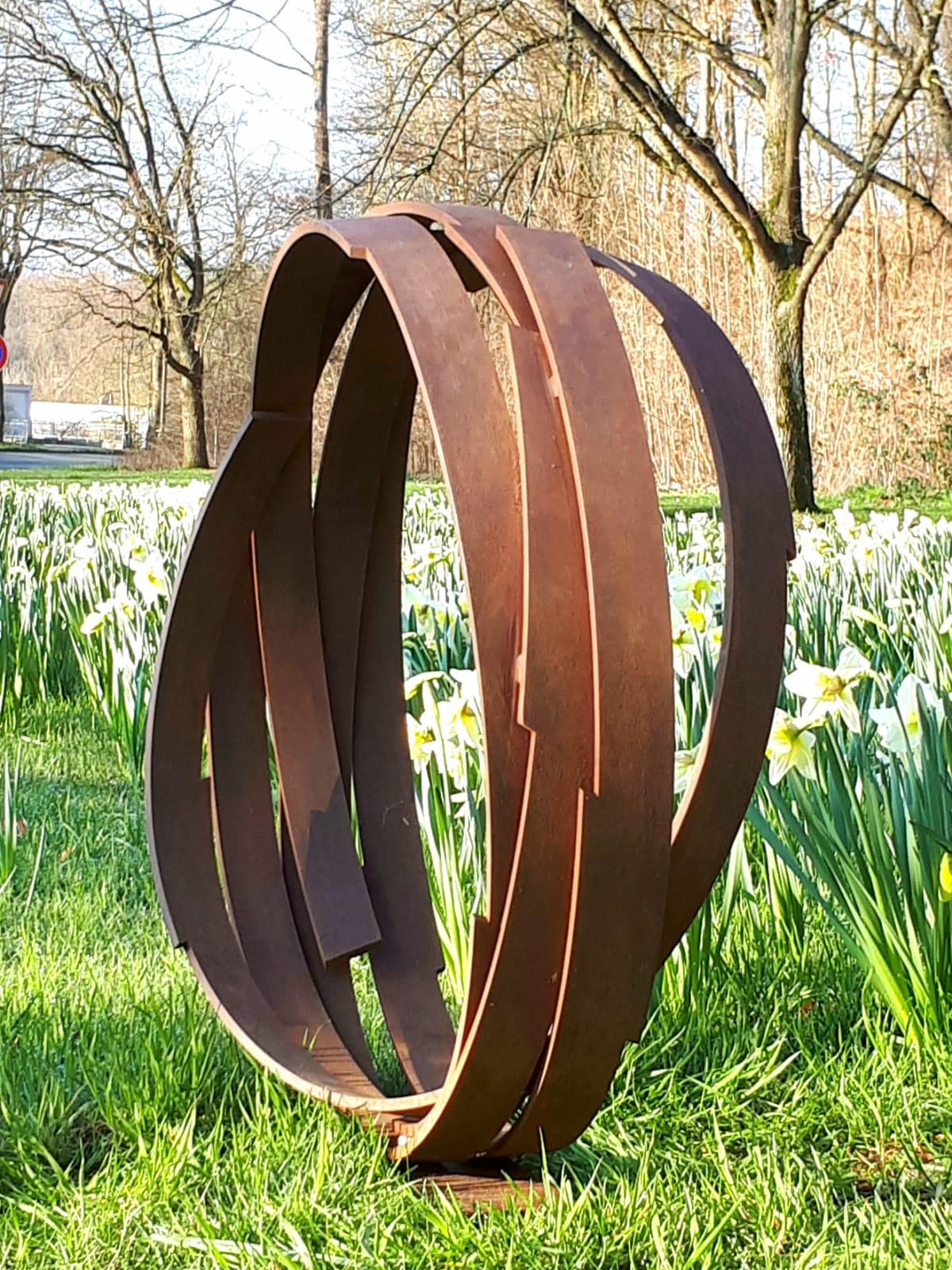 Large Orbit von Kuno Vollet - Zeitgenössische Skulptur aus rostigem Stahl für den Außenbereich im Angebot 7