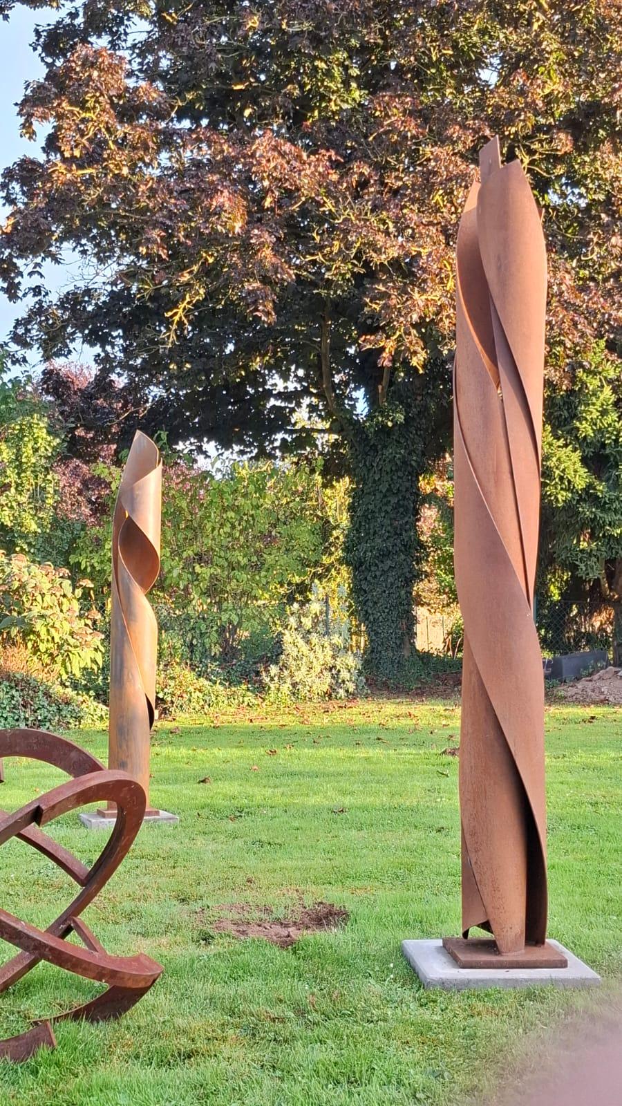 Acciaio arrugginito di grandi dimensioni  di Kuno Vollet Scultura contemporanea in acciaio in vendita 4