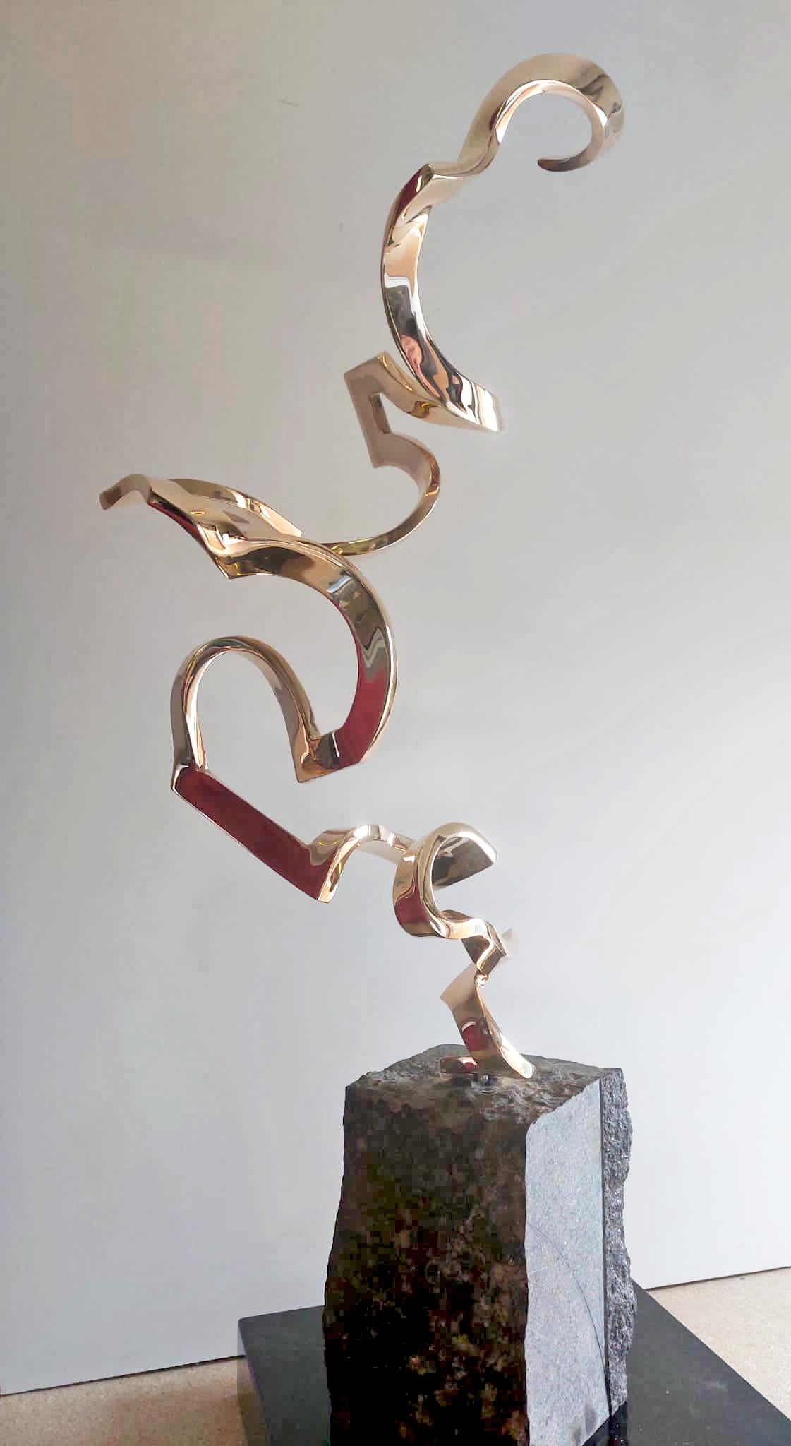 Light as Air by Kuno Vollet - Gold polished Bronze Sculpture on Granite Base For Sale 4