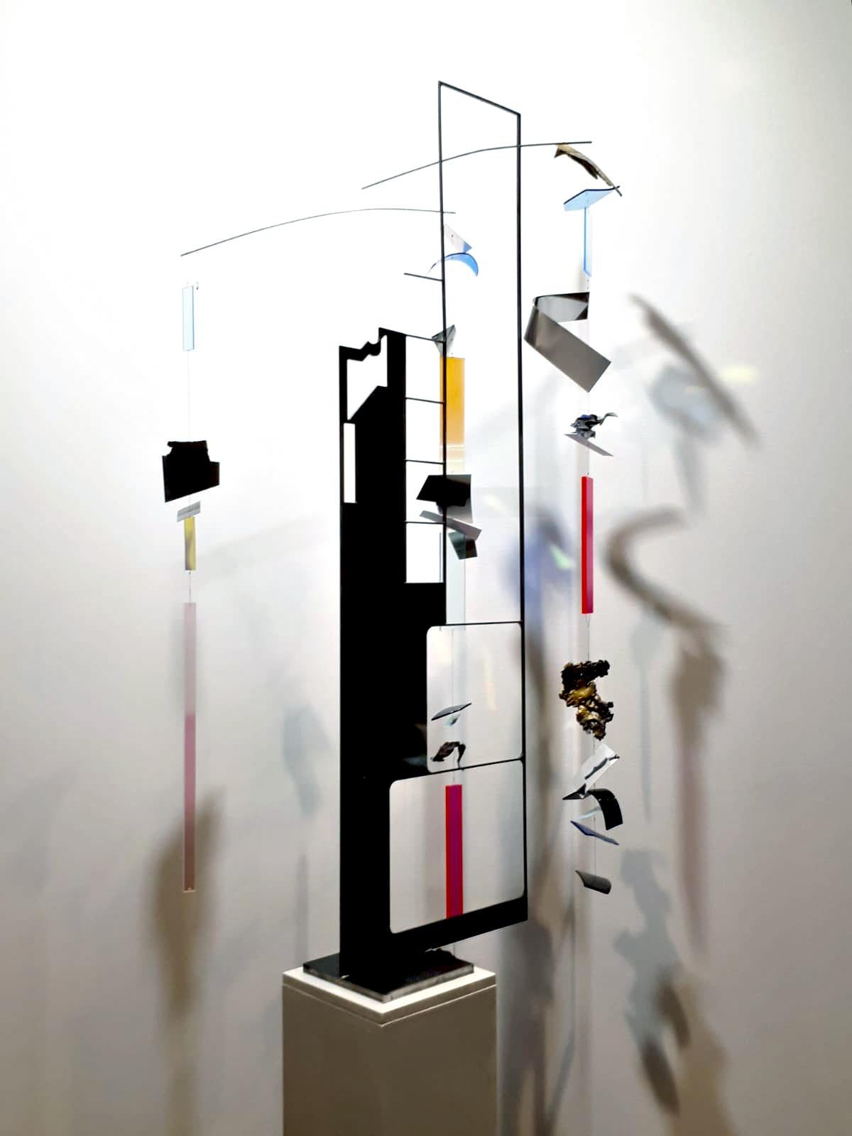 Movimientos móviles  de Kuno Vollet - Escultura contemporánea con partes móviles en venta 2