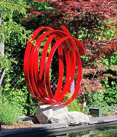 Royal Red Orbit Escultura contemporánea de aluminio para exterior