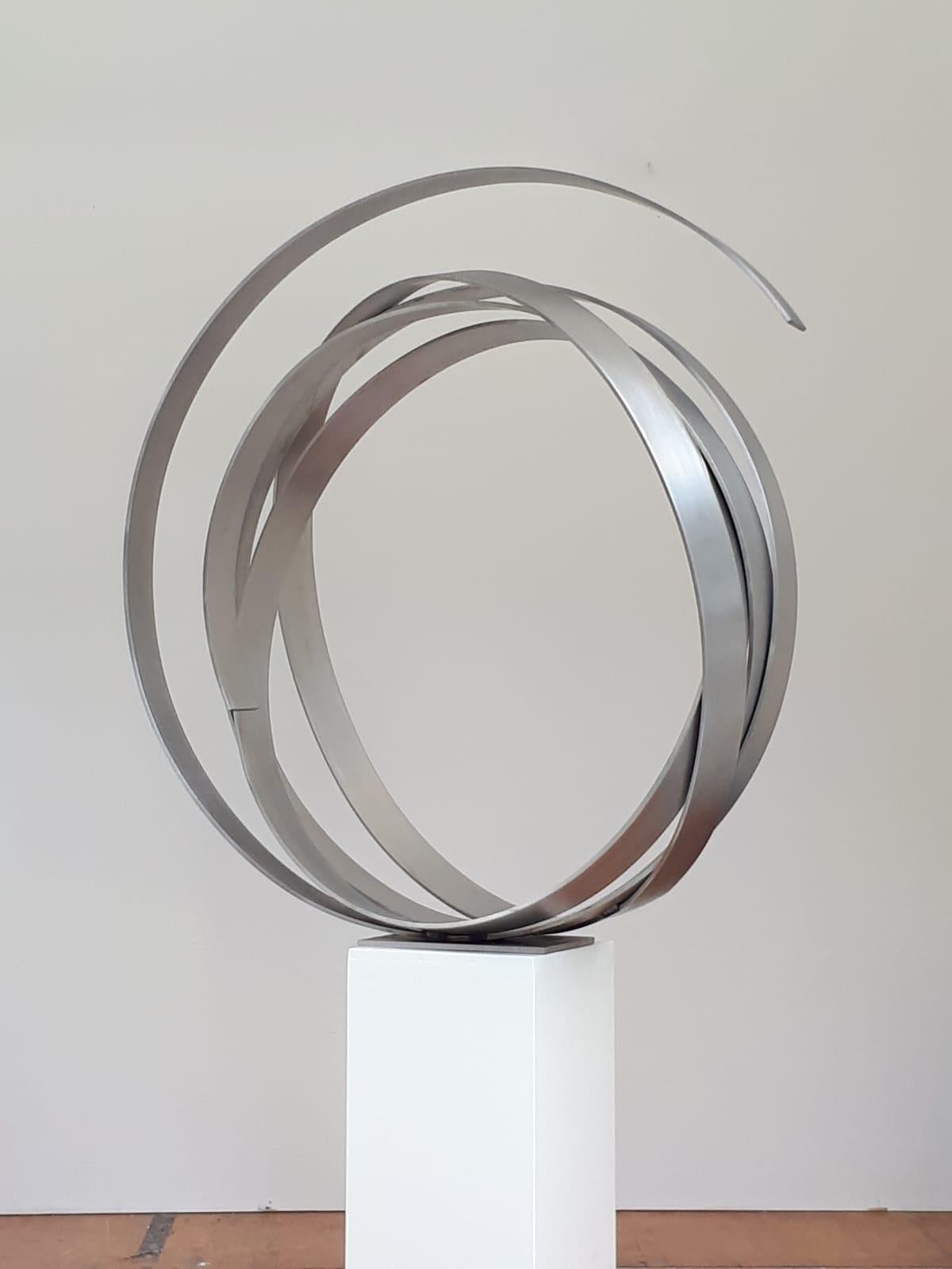 Silver Circle di Kuno Vollet - Scultura contemporanea per interni o esterni in vendita 2