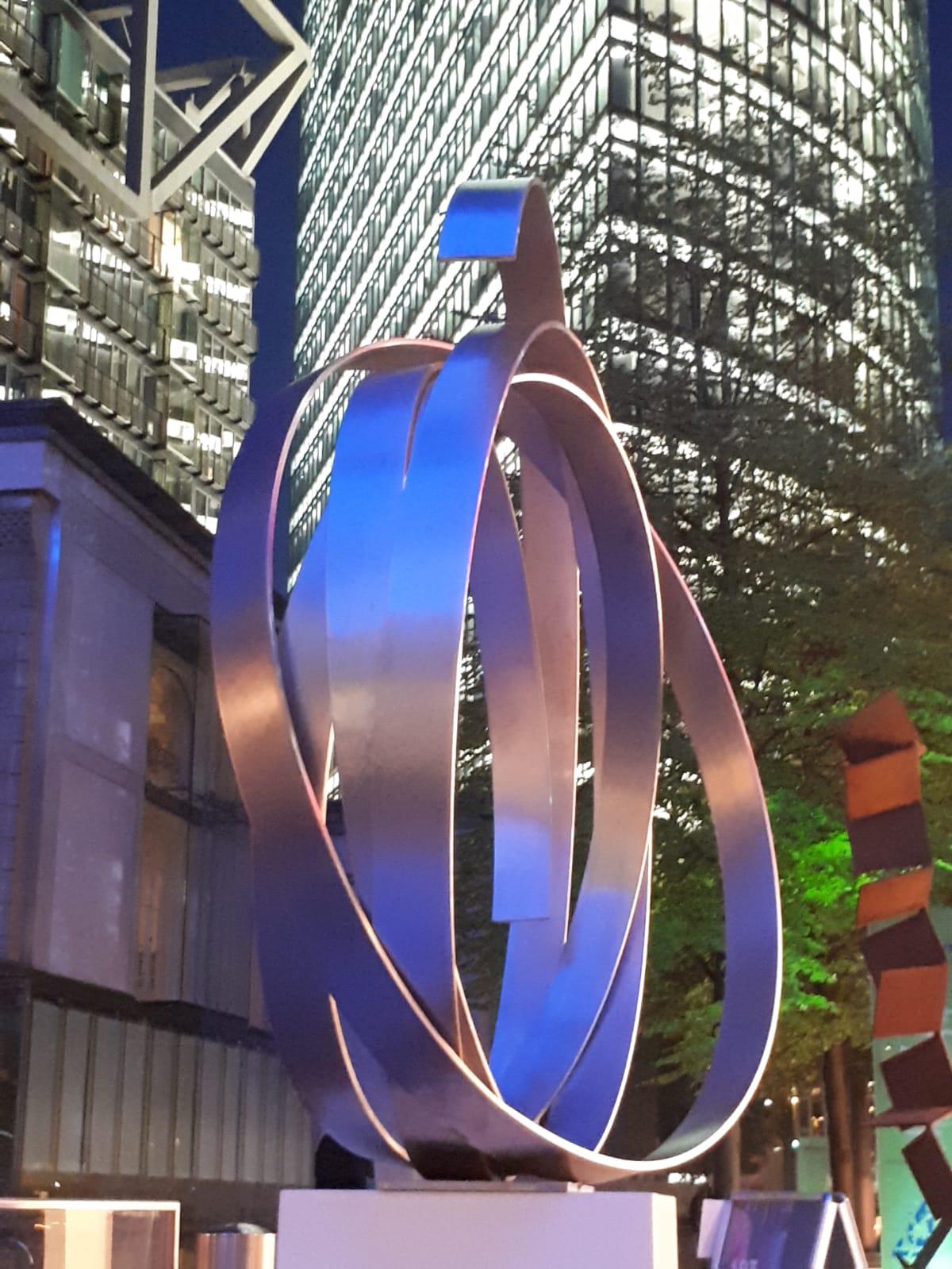Silver Circle by Kuno Vollet - Contemporary indoor or outdoor sculpture 2