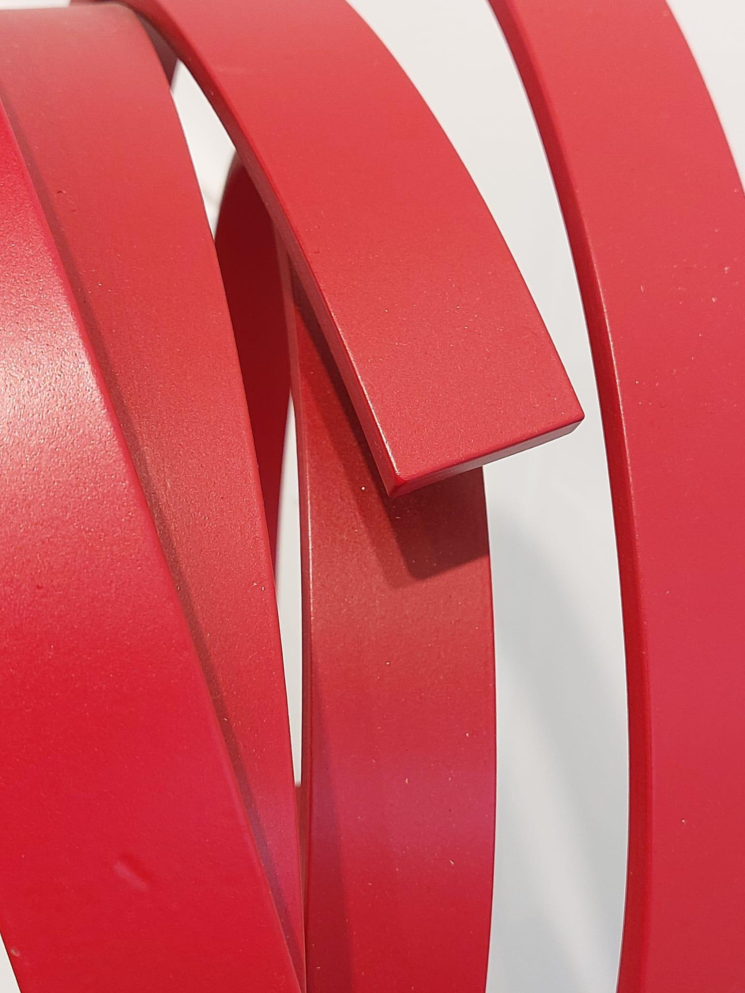 Pequeña órbita roja de Kuno Vollet - Gran escultura orbital redonda contemporánea en venta 5