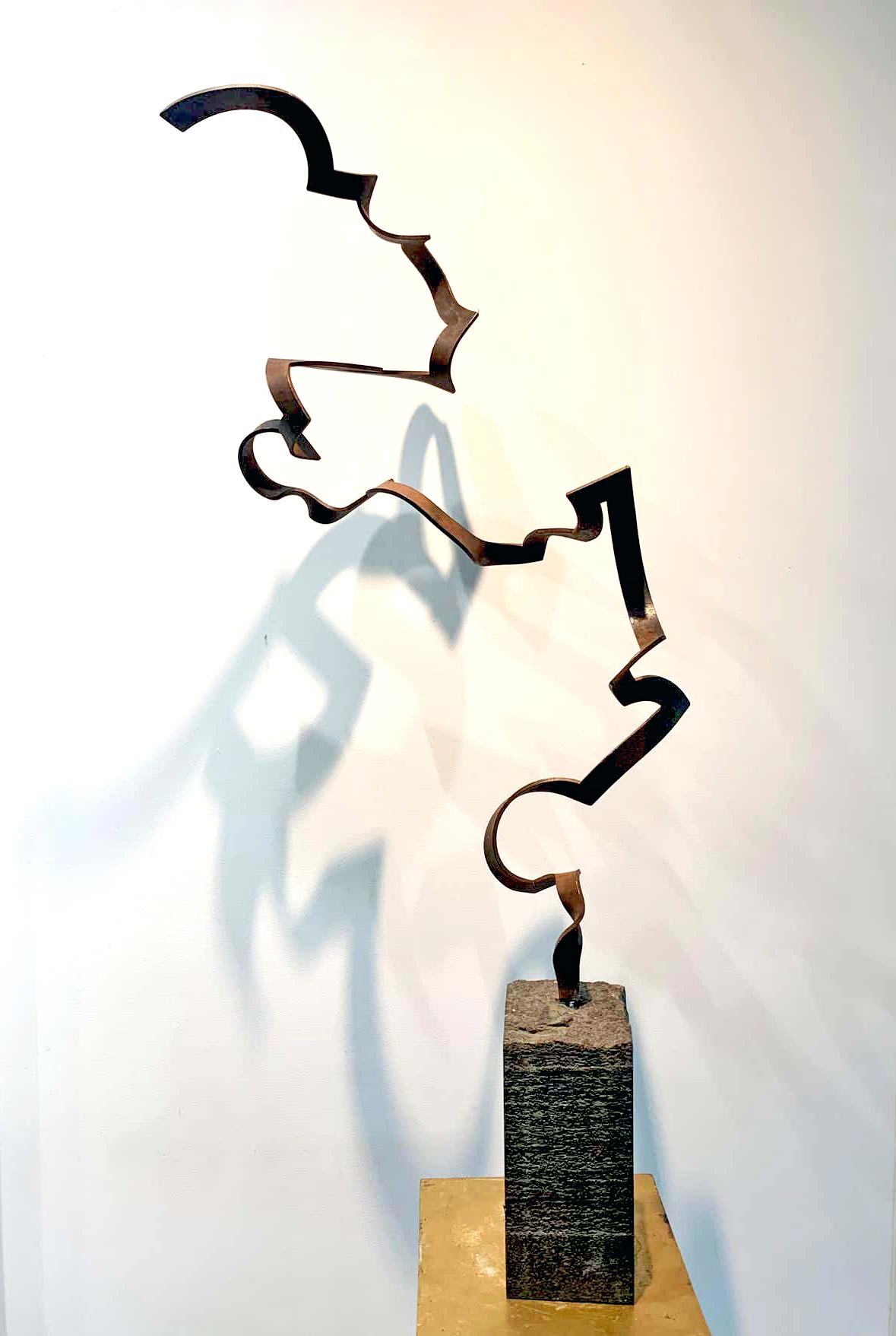 Danse en acier contemporaine de Kuno Vollet - Sculpture en acier pour l'intérieur ou l'extérieur