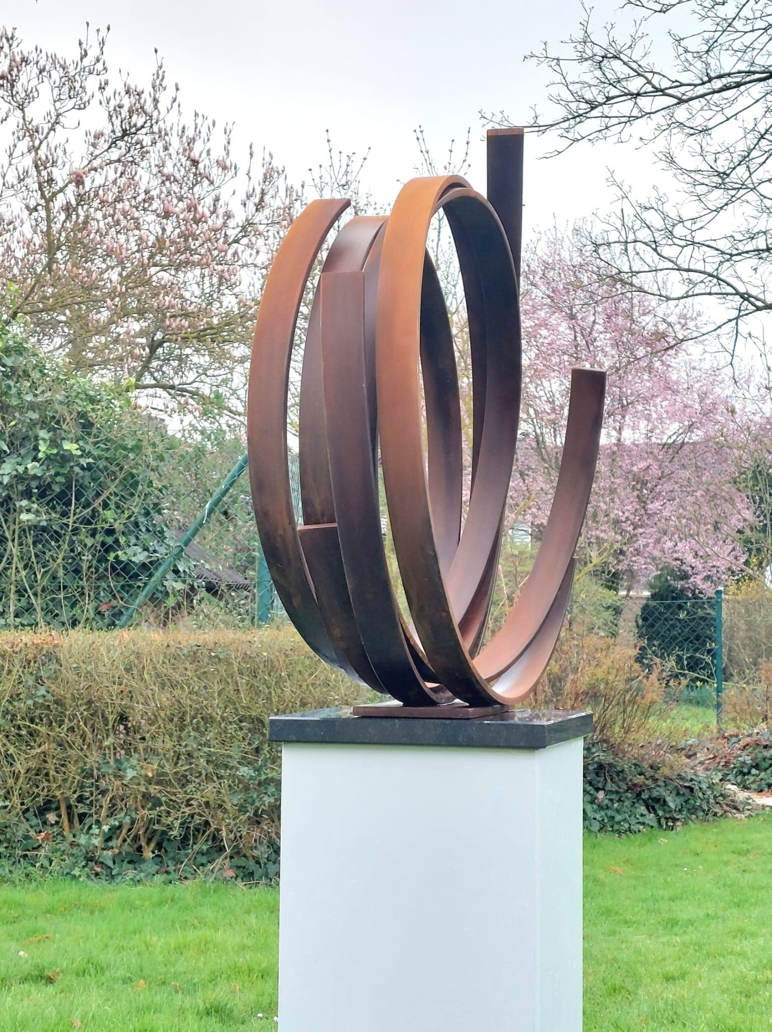 Steel Orbit by Kuno Vollet - Contemporary Rusted sculpture for Outdoors For Sale 6