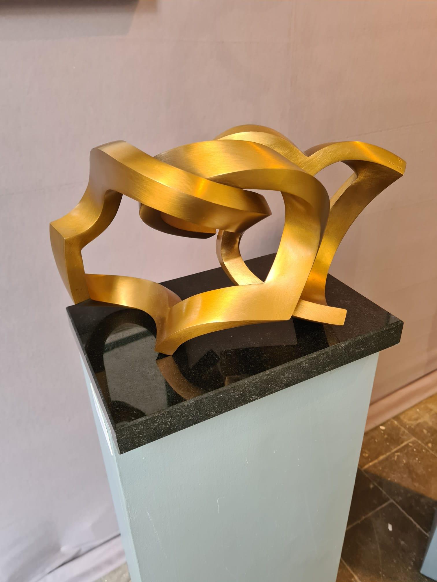 Two Bonds by Kuno Vollet -Contemporary Abstract Gold Bronze sculpture For Sale 7