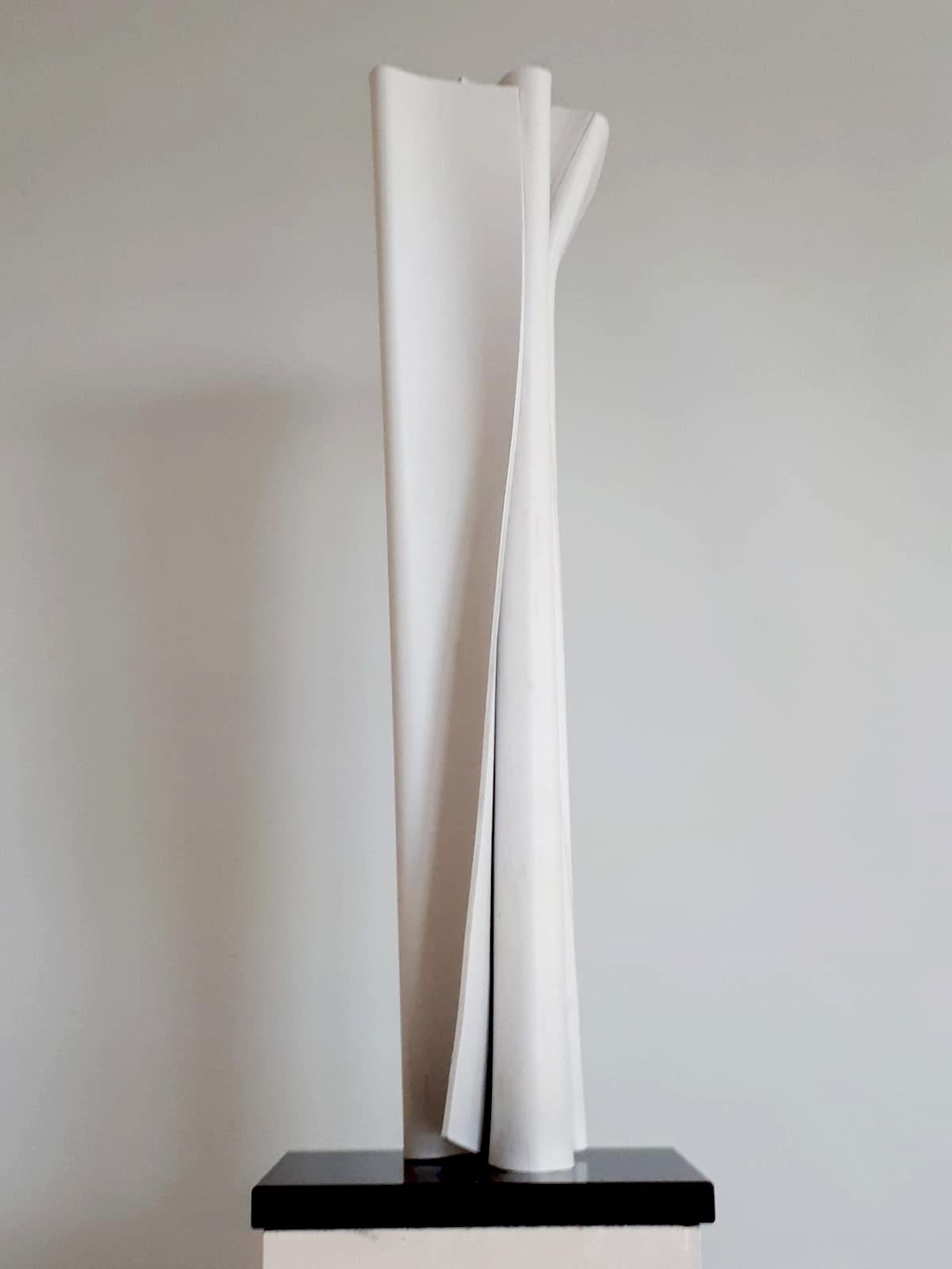 White Convolution by Kuno Vollet Contemporary Sculpture for indoor or outdoor 1