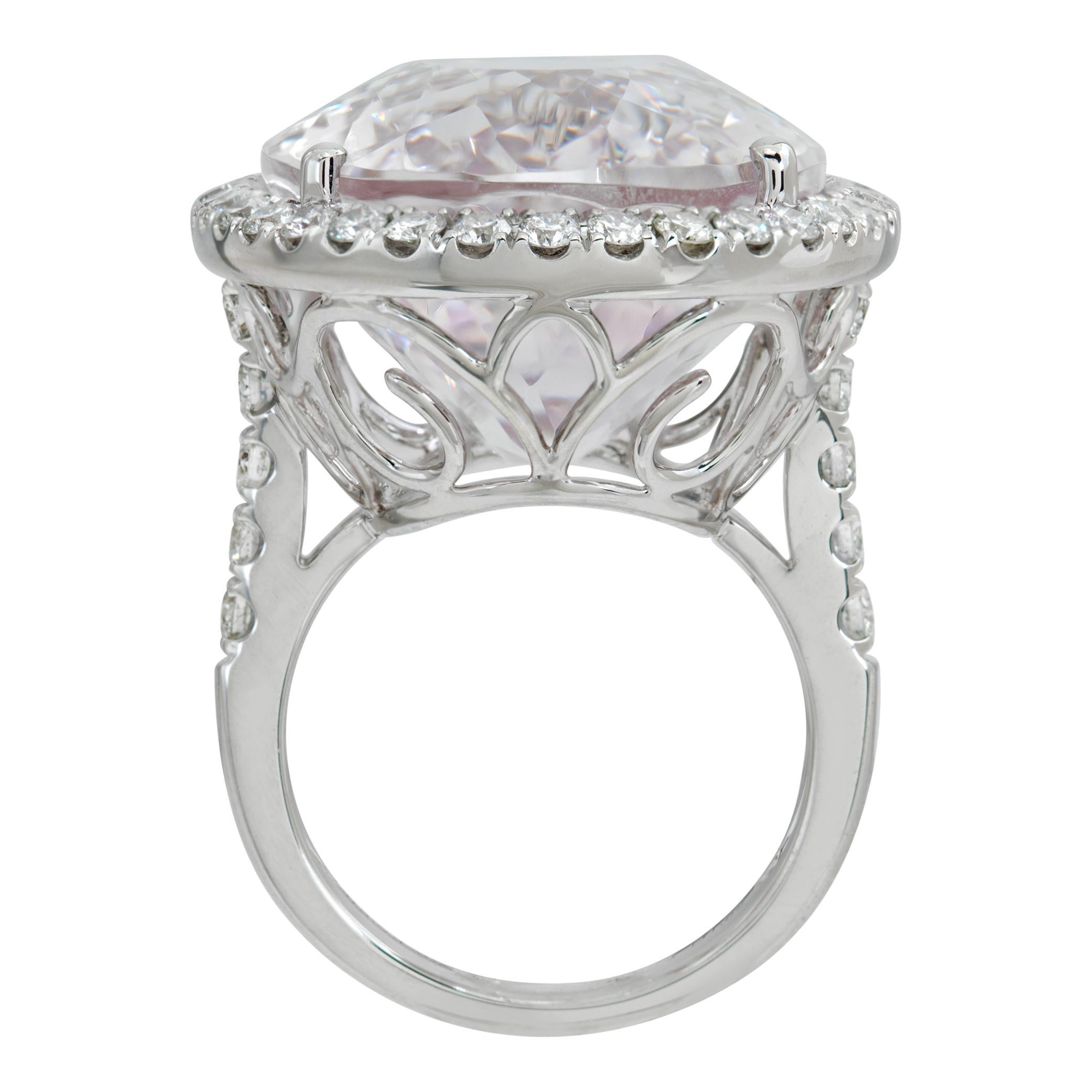Ring aus 18 Karat Weißgold mit Kunzit im Angebot 1