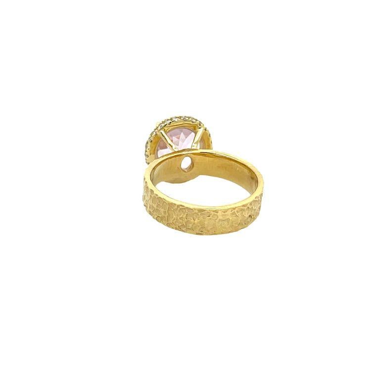 Women's  Kunzite 4.84 CT & Diamond Cocktail Ring 0.20 CT in 18 Yellow Gold  For Sale