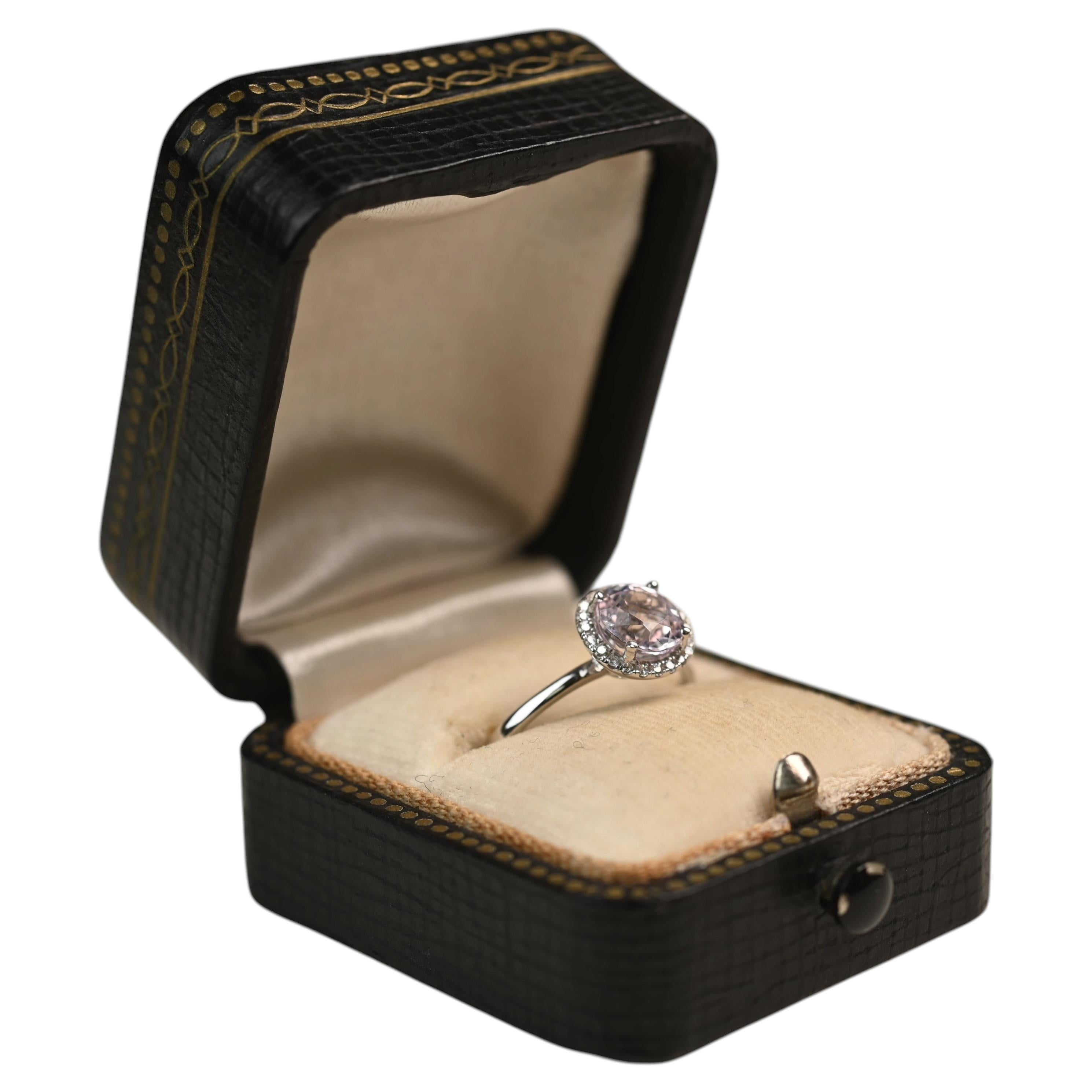 0.95 Carat Round Cut Kunzite Ring. Diamond Halo Engagement Ring 18K White Gold For Sale