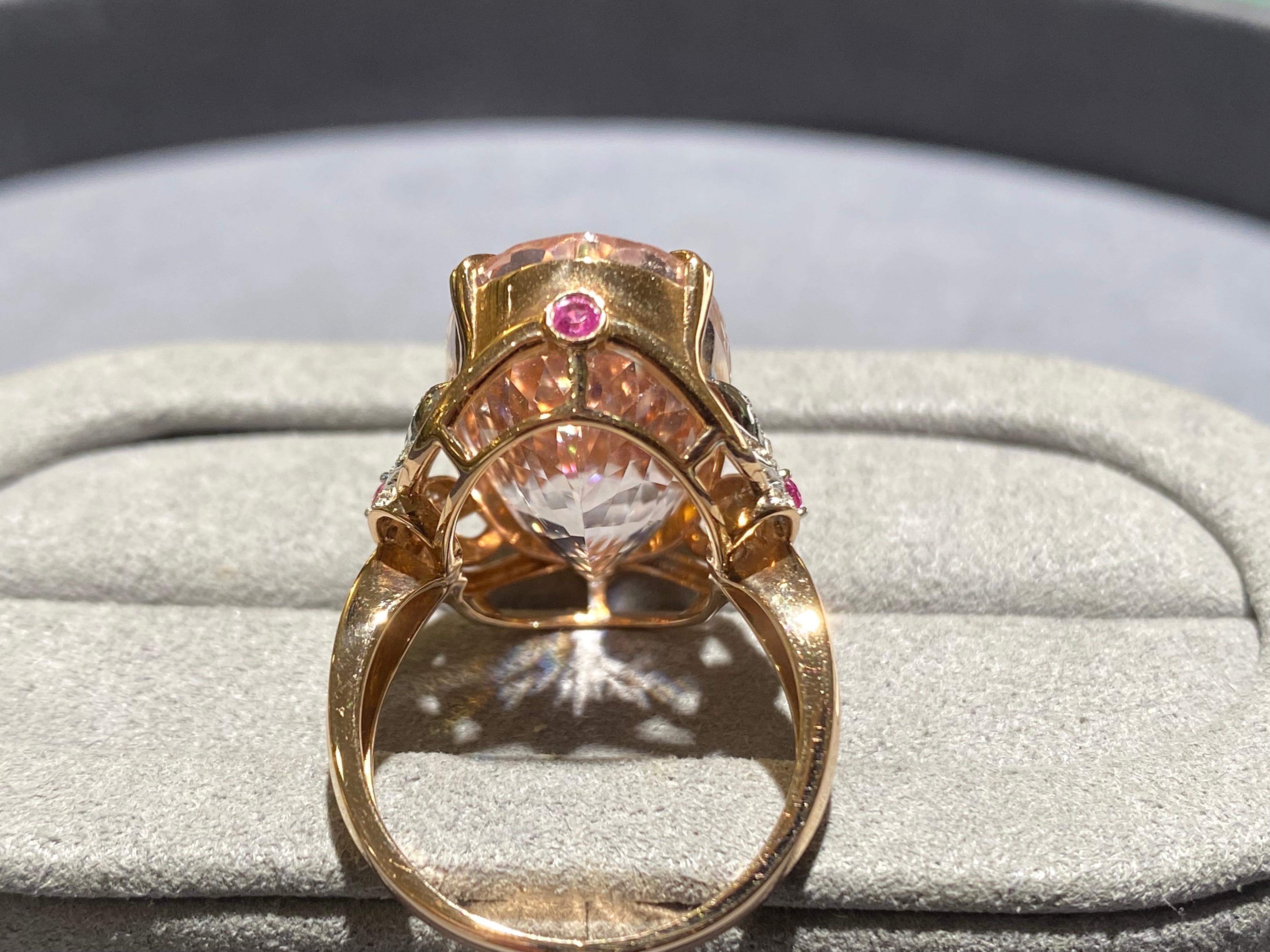 Taille ovale Bague en kunzite et diamants en or rose 18 carats en vente