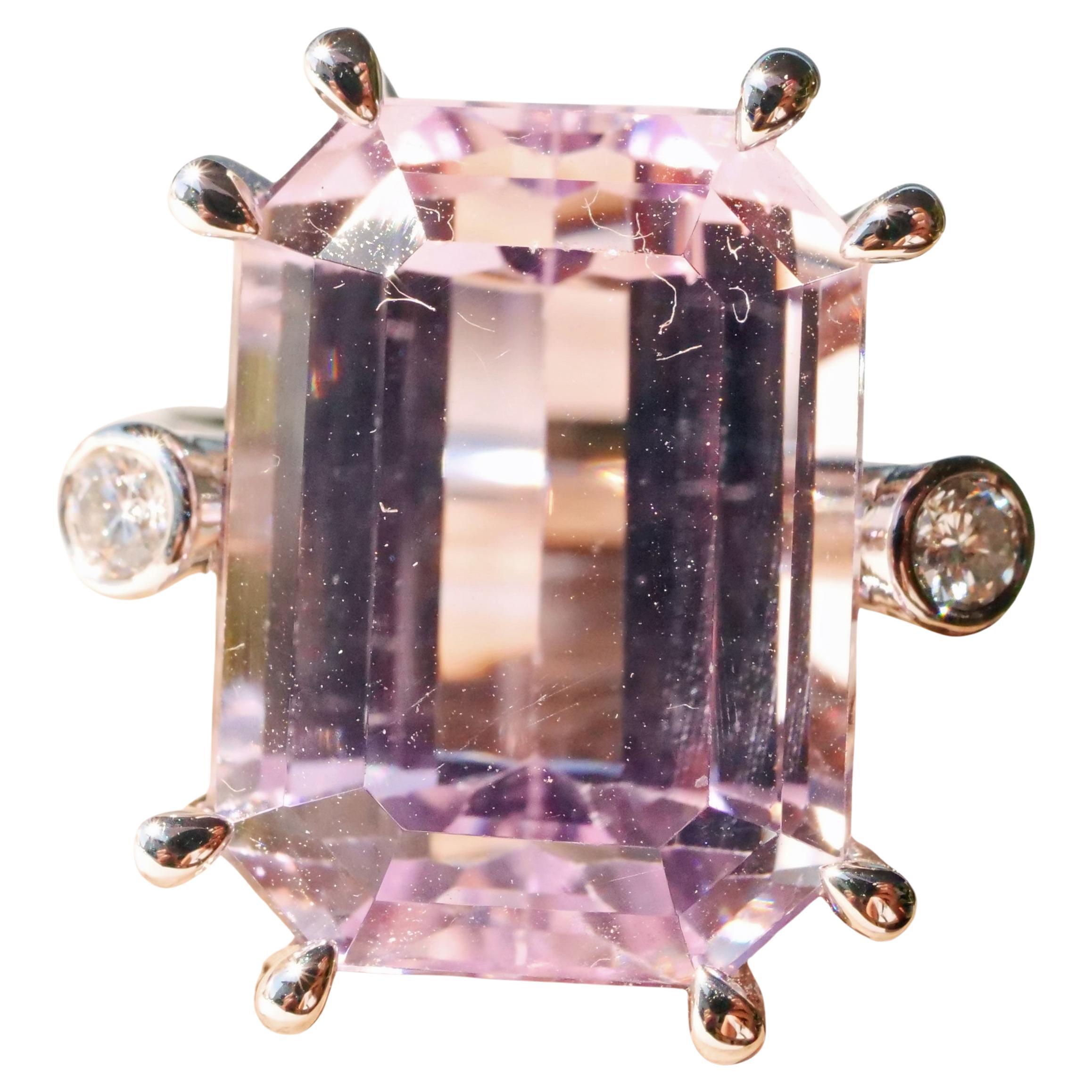 Kunzite Brilliant Ring 18.64 ct 0.13 ct TW VS High Quality with amazing Color For Sale