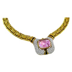 Halskette mit Kunzit, Diamant und Onyx in Gold