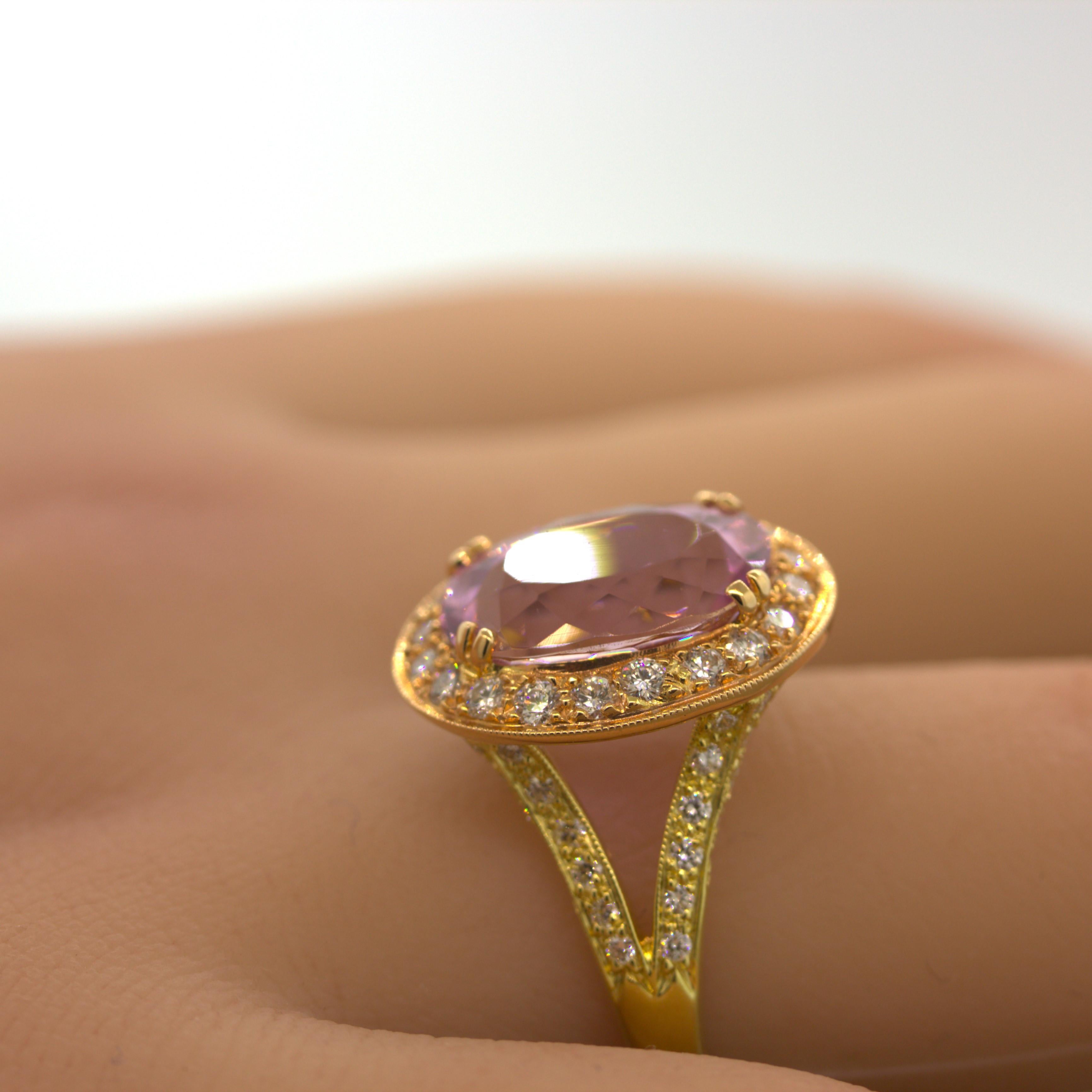 Kunzite Diamond Two-Tone Rose & Yellow Gold Ring For Sale 1