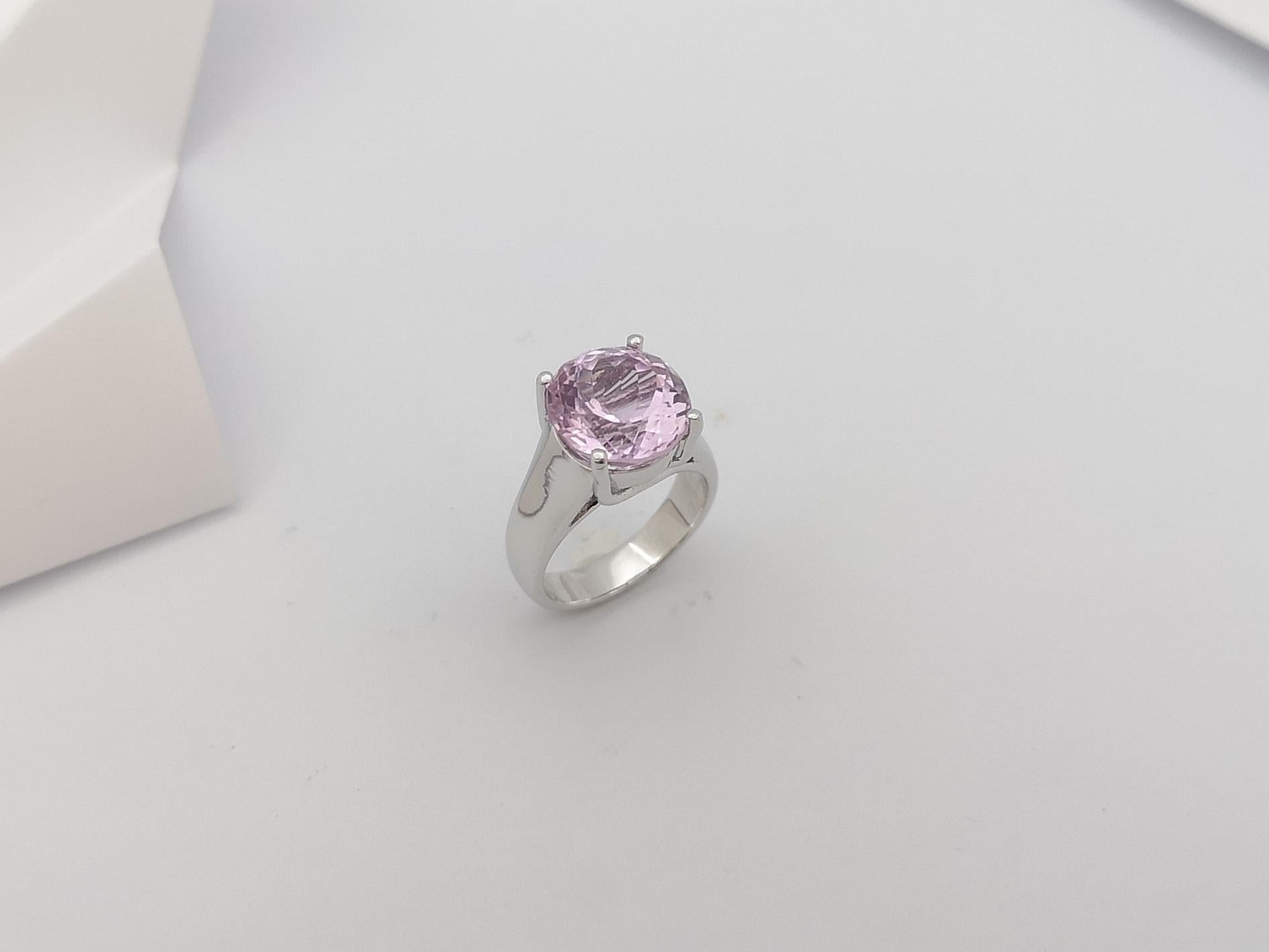 Kunzite Ring Set in Platinum 900 Settings For Sale 5