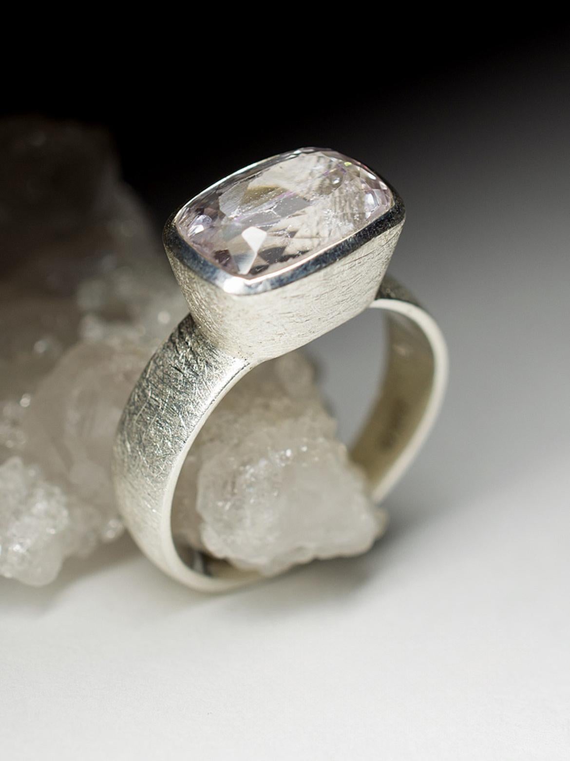 Kunzite Ring Silver Natural Pink Gemstone gift vintage ring 8 size For Sale 1