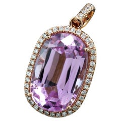 Kunzite Stunning lilac colour 24.11 Carat Diamonds Pendant 18 Karat Rose Gold