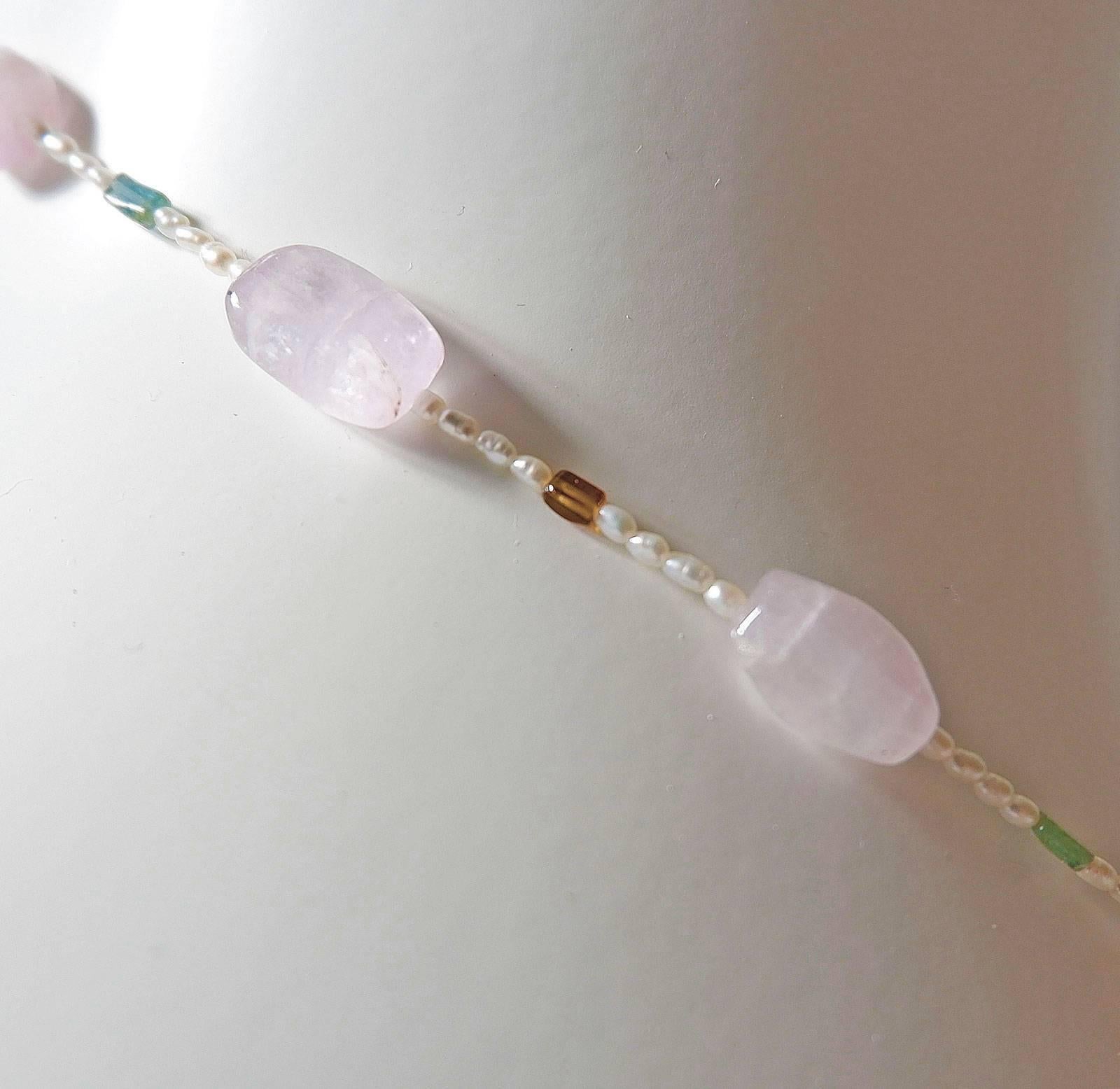 Kunzite Tourmaline Pearl and Yellow Gold Bead Pendant Necklace In New Condition For Sale In London, Stockholm