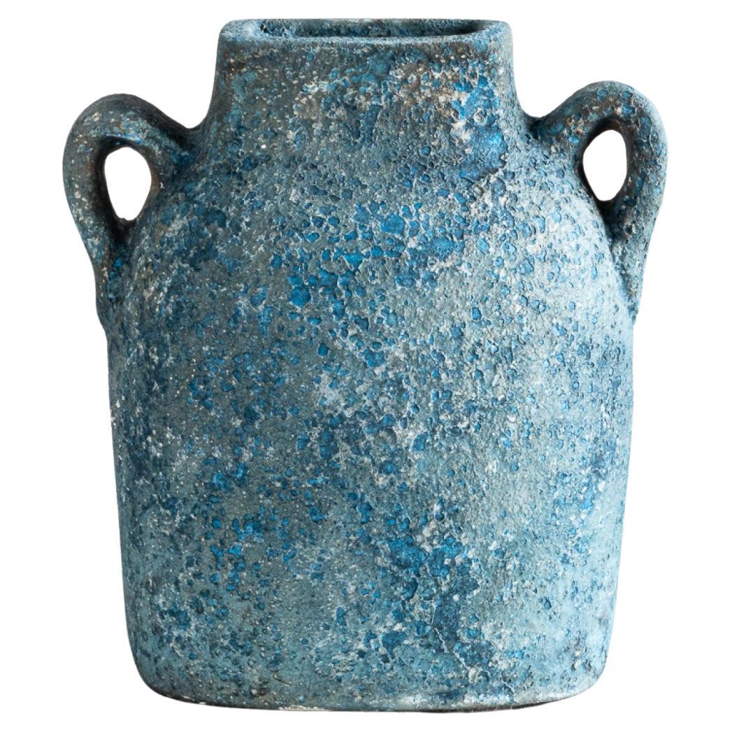 Vaso Kuping, forma organica in terracotta strutturata fatta a mano in blu