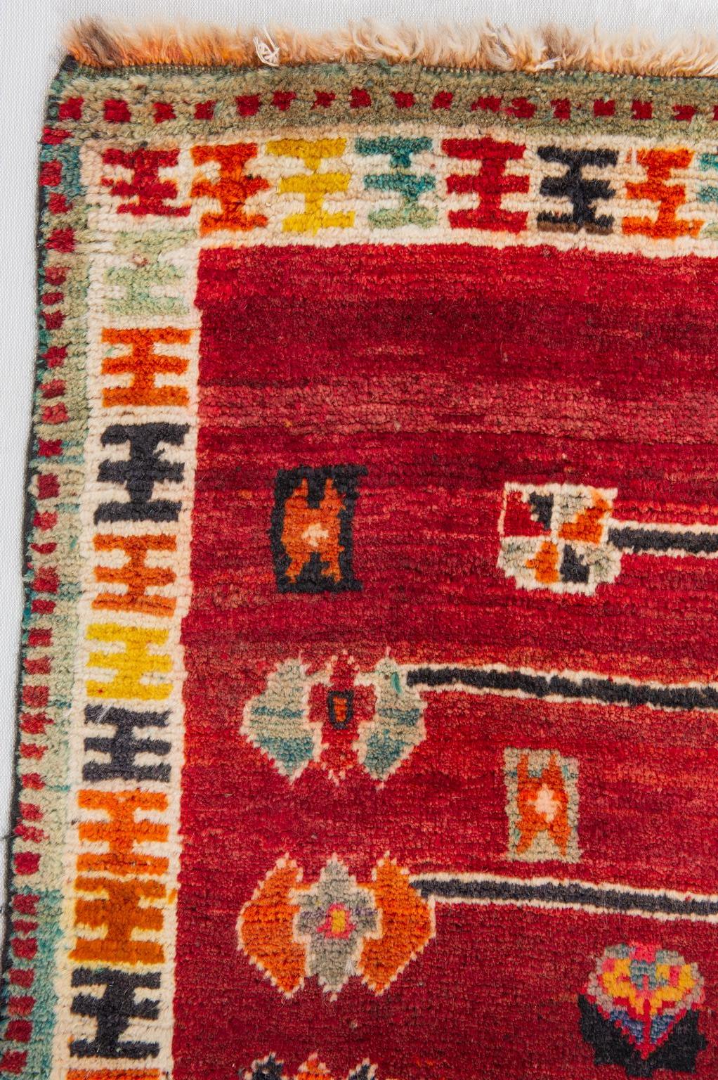 Kurdestan Carpet with Pomegranate For Sale 1