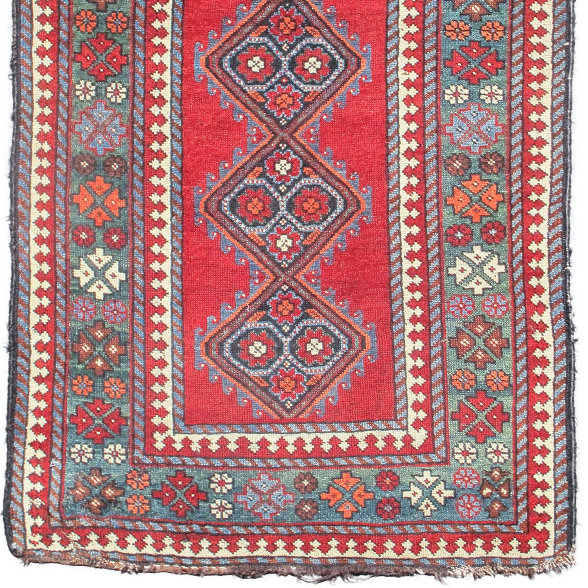 Kurdischer Teppich, um 1900 (Persisch) im Angebot