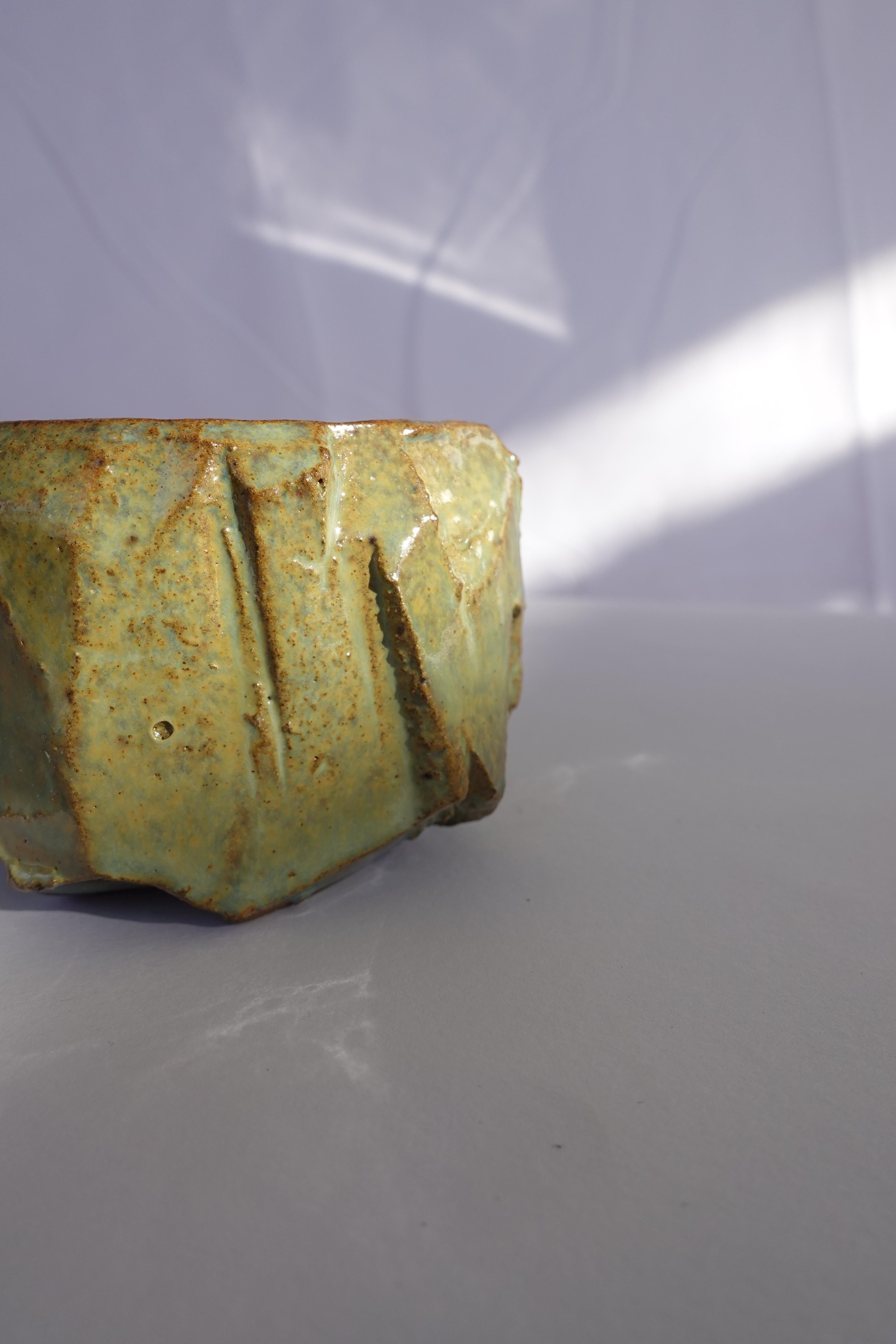 Coupe sculptée Kurinuki par Audrey Vo Van - Grès - Wabi-Sabi en vente 4