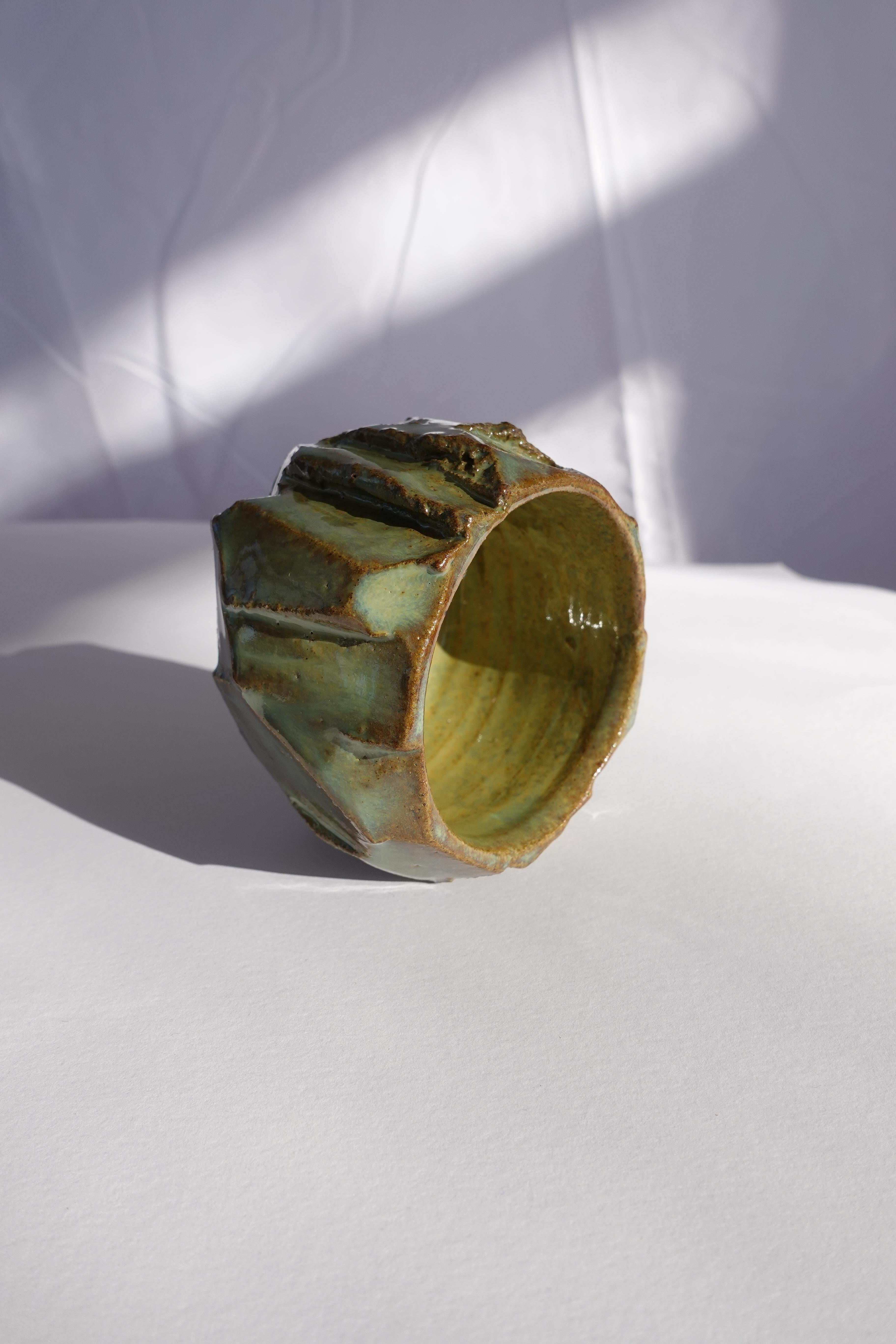 Coupe sculptée Kurinuki par Audrey Vo Van - Grès - Wabi-Sabi en vente 12