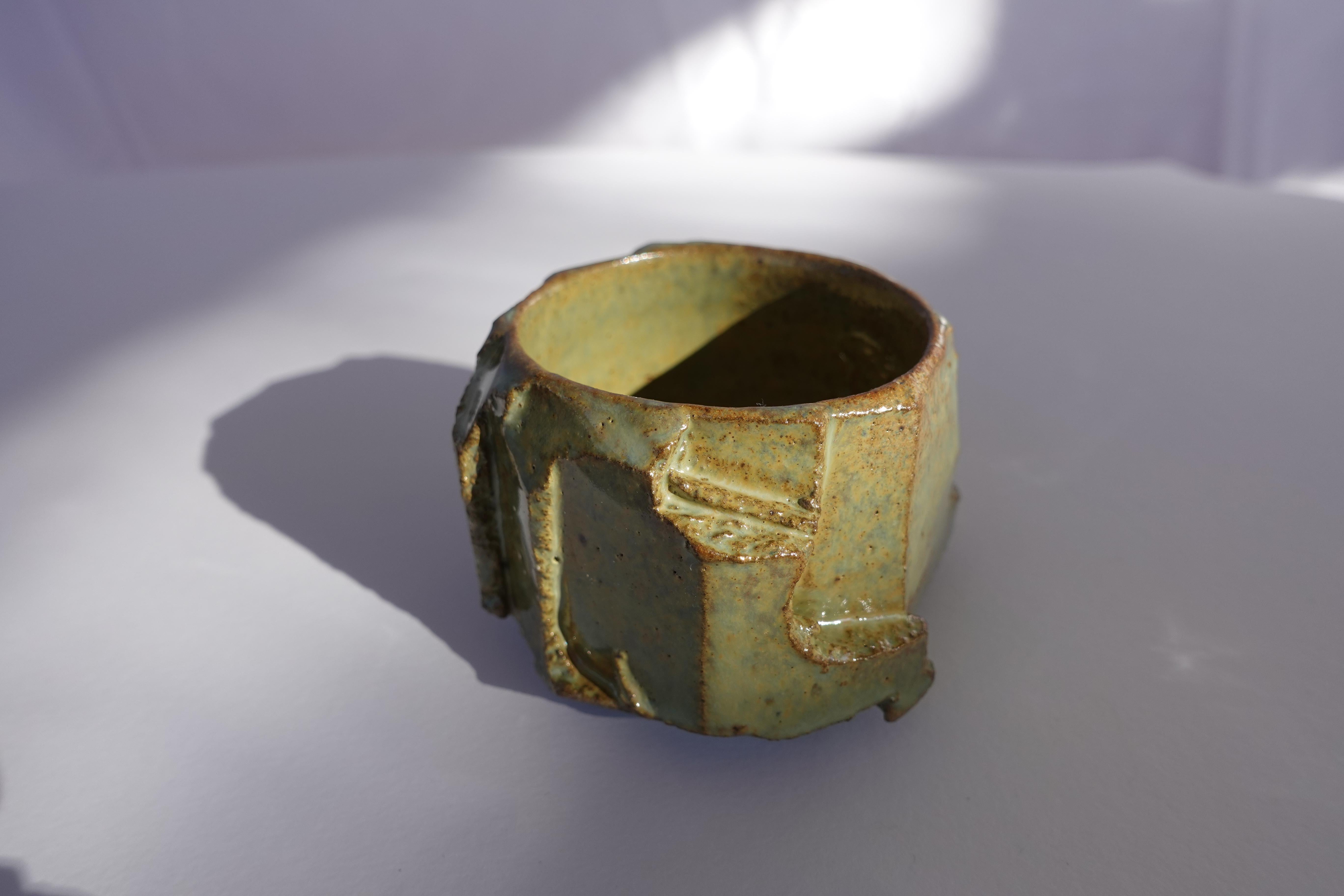 Organique Coupe sculptée Kurinuki par Audrey Vo Van - Grès - Wabi-Sabi en vente