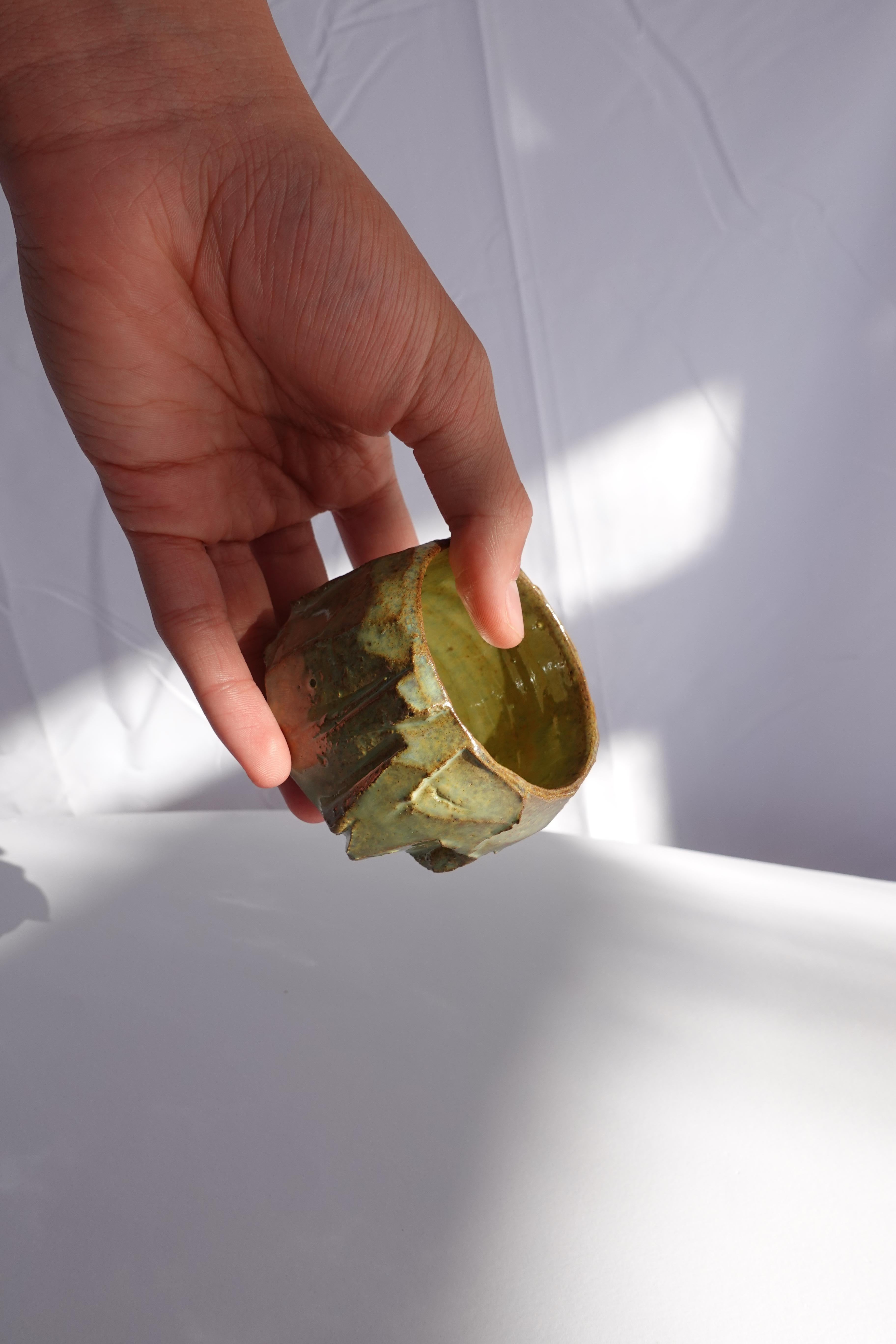 Organique Coupe sculptée Kurinuki par Audrey Vo Van - Grès - Wabi-Sabi en vente