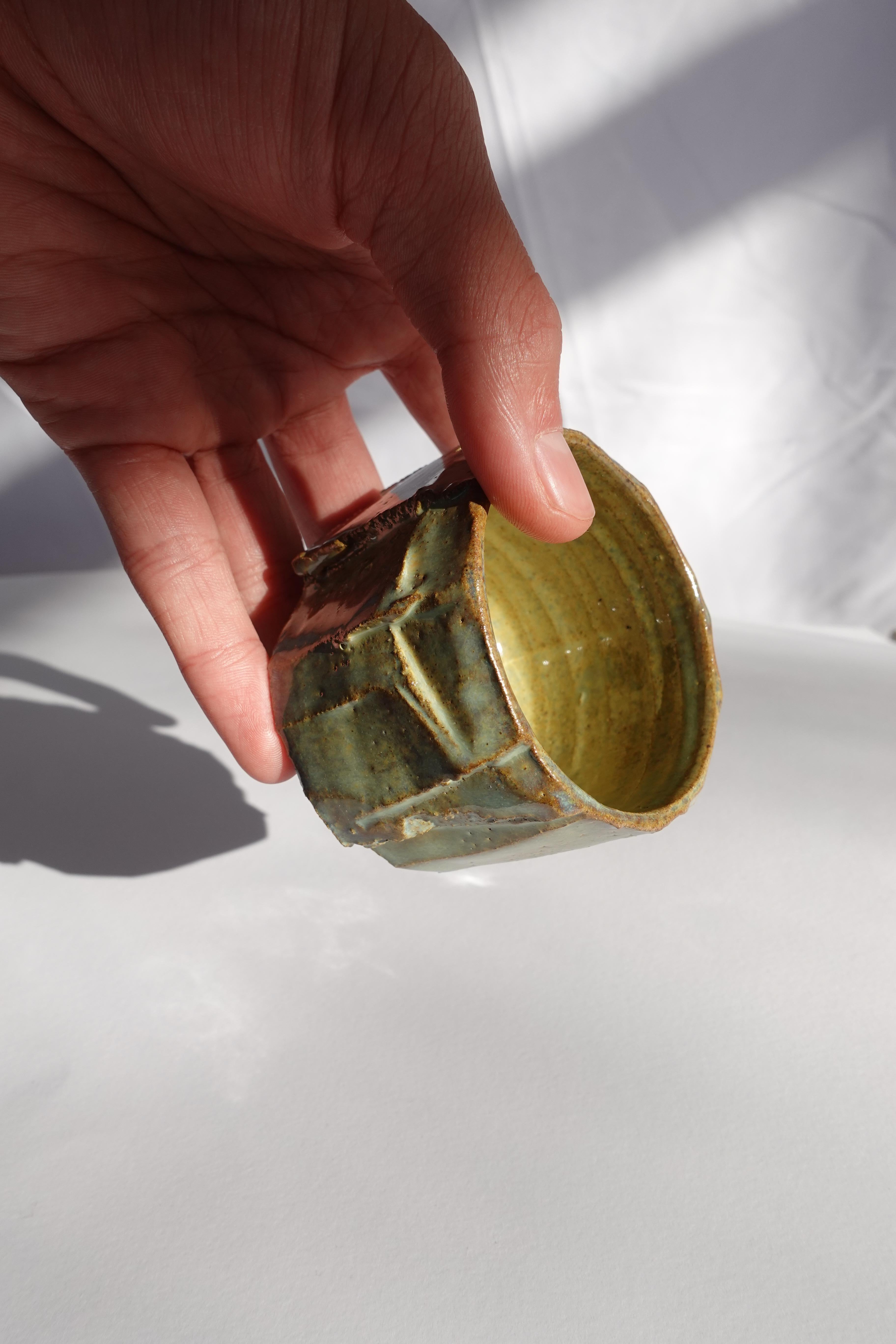 Organique Coupe sculptée Kurinuki par Audrey Vo Van - Grès - Wabi-Sabi en vente