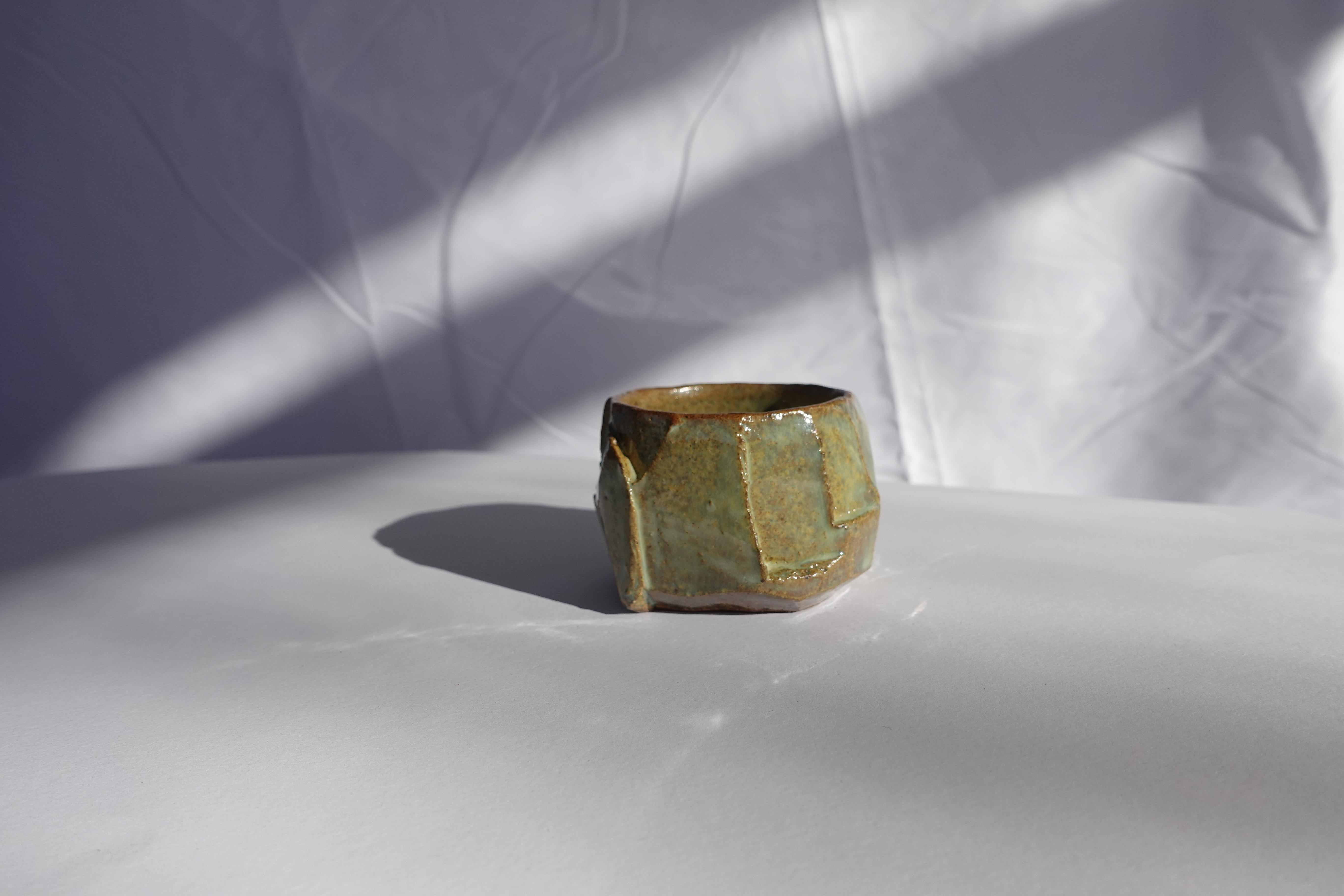 XXIe siècle et contemporain Coupe sculptée Kurinuki par Audrey Vo Van - Grès - Wabi-Sabi en vente